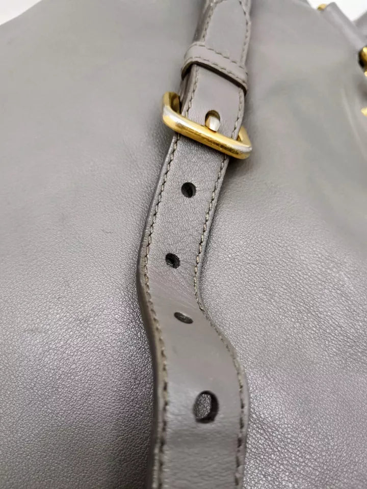 Prada – Shopper a Mano oppure a Tracolla in Pelle Grigia