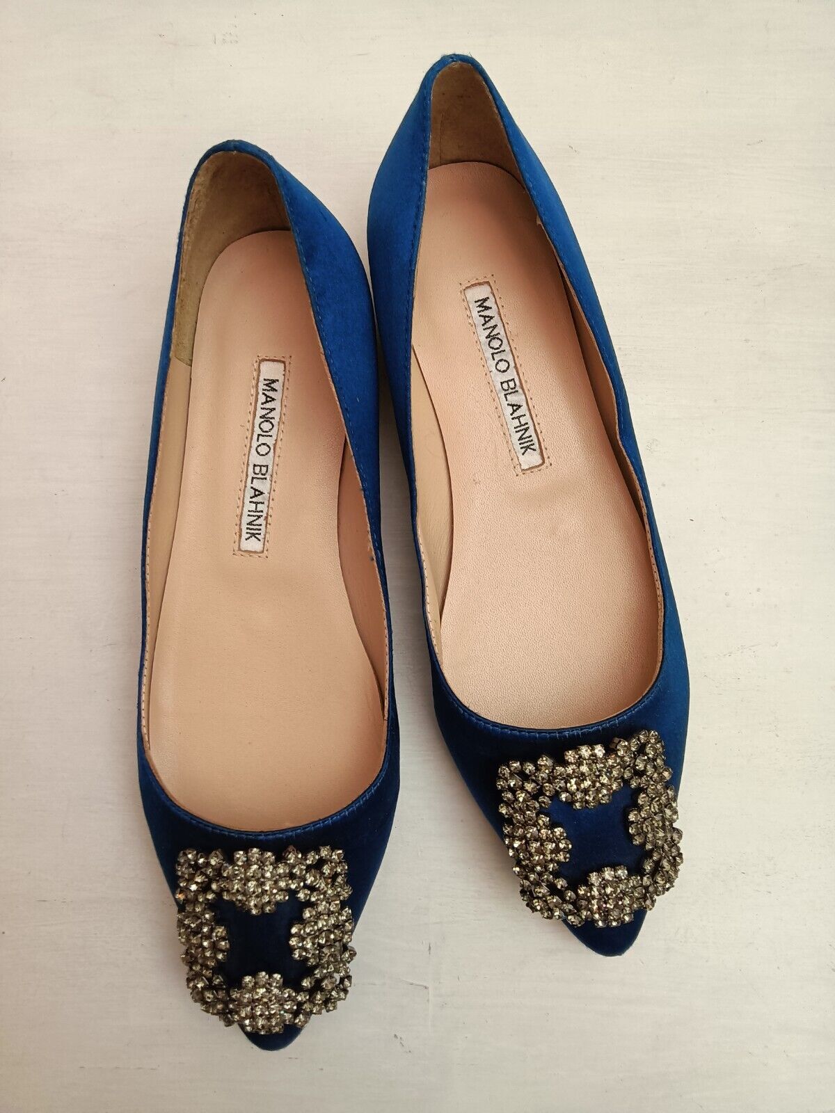Manolo Blahnik – Ballerine Hangisi in Raso di Seta Blu Royal