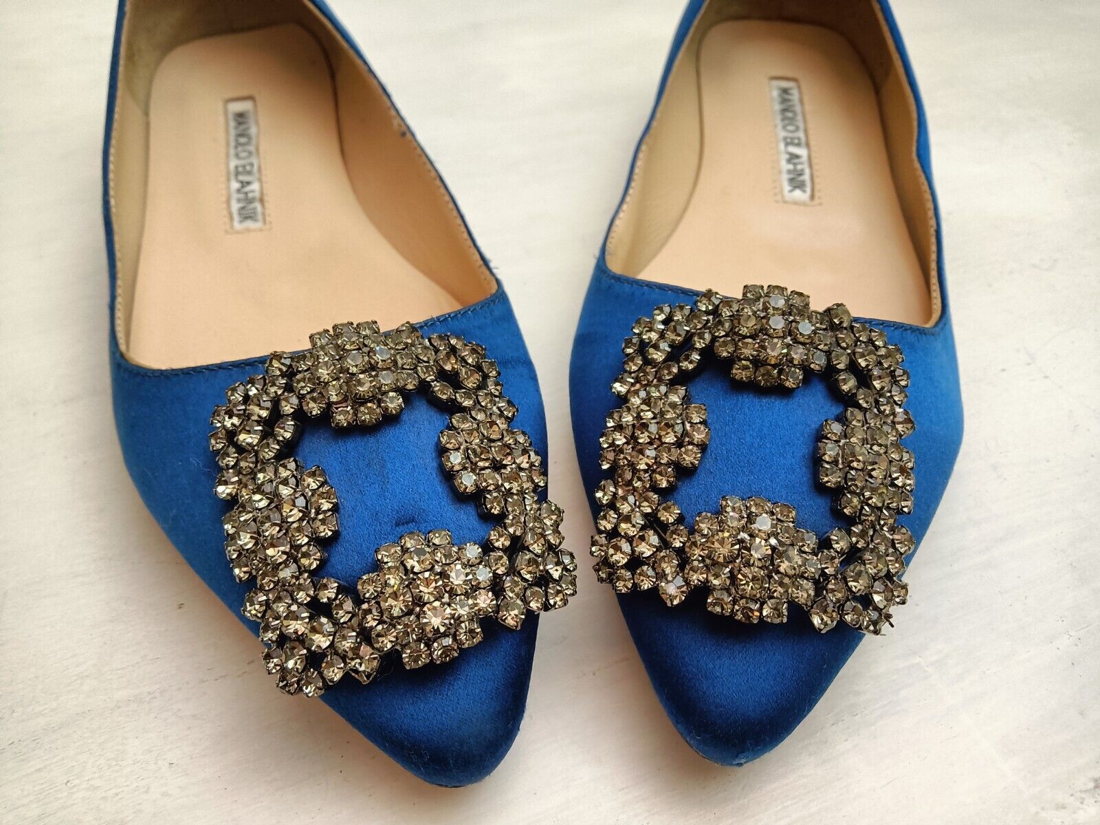 Manolo Blahnik – Ballerine Hangisi in Raso di Seta Blu Royal