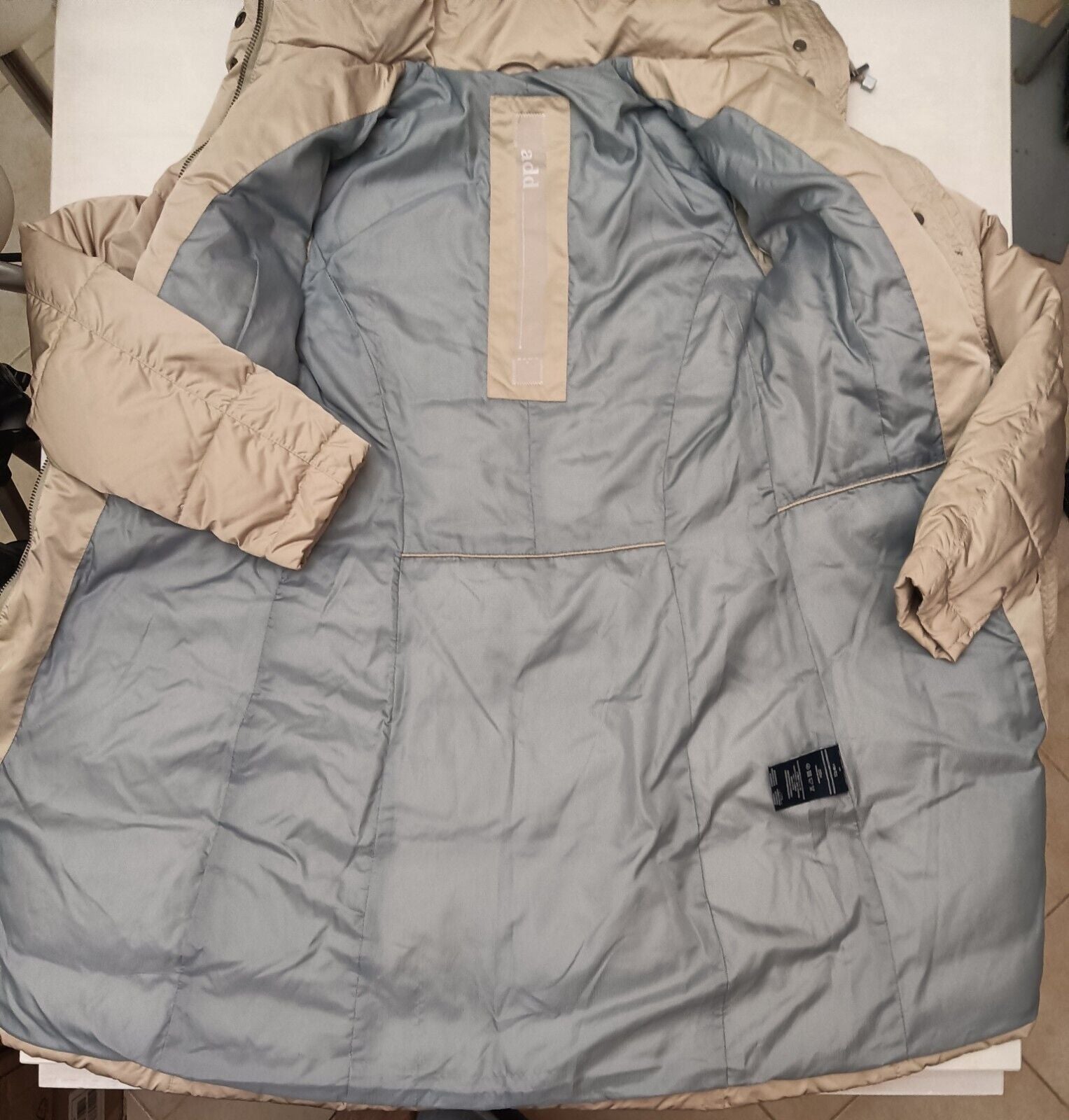 Add – Piumino Imbottito Donna con Martingala e cappuccio