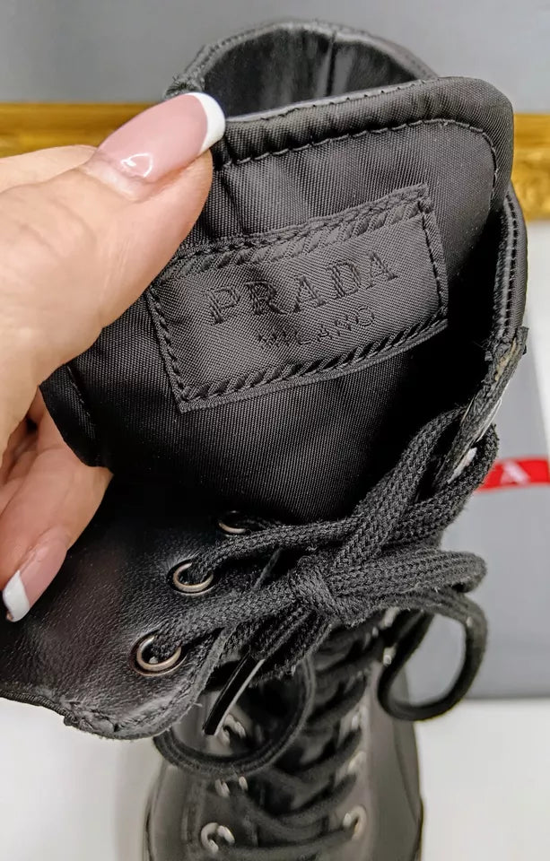 Prada – Stivaletti Sneakers Nappa e Gabardine Tech Nere Full Set