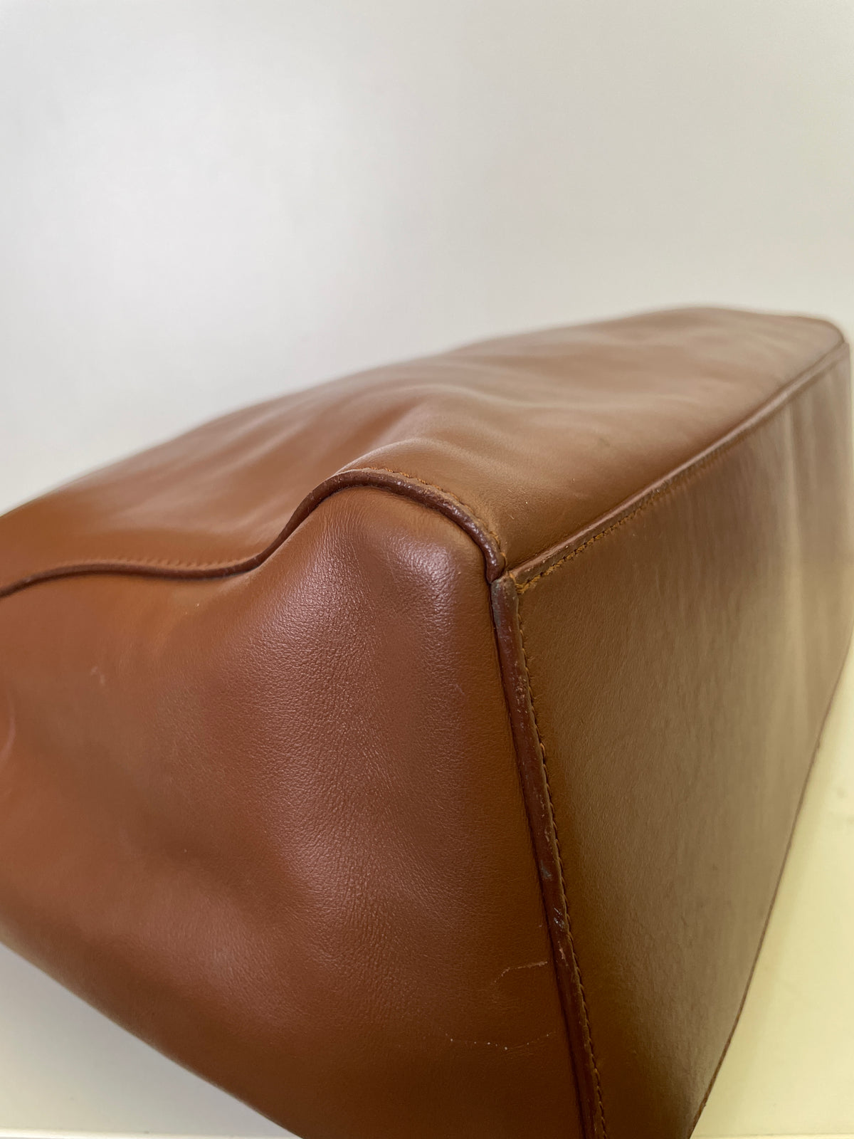 Orciani - Sveva Grande Pelle Liscia Cognac con borchiette