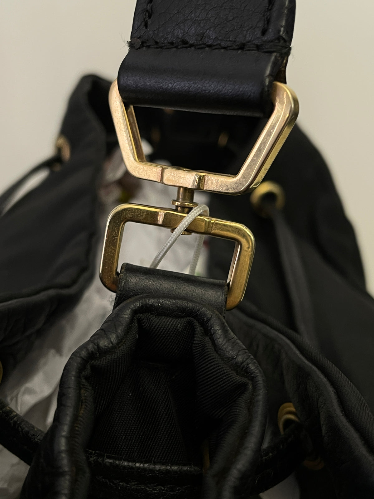 Prada - Secchiello in nylon nero