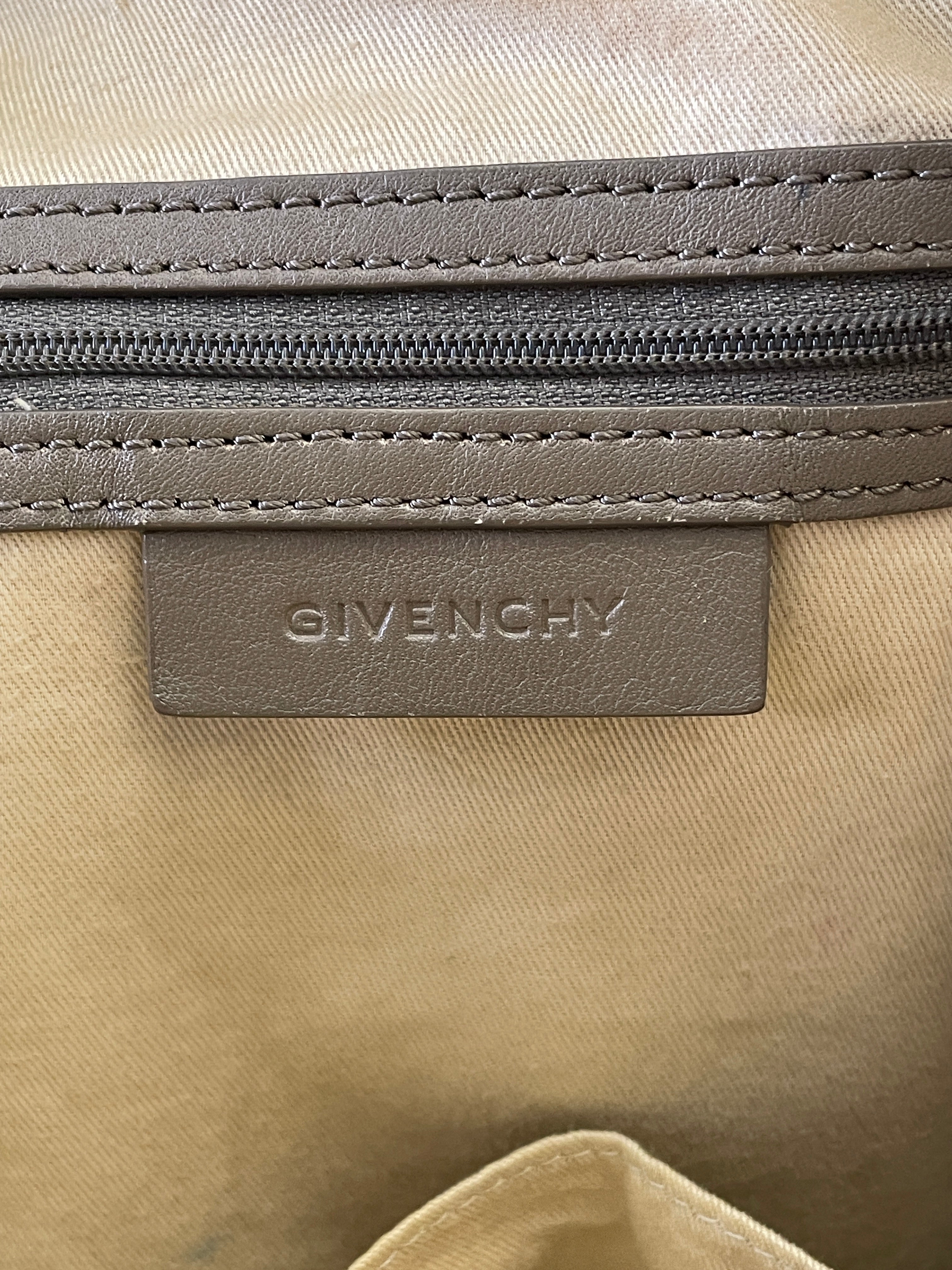 Givenchy - Tote Verticale Pelle Tortora