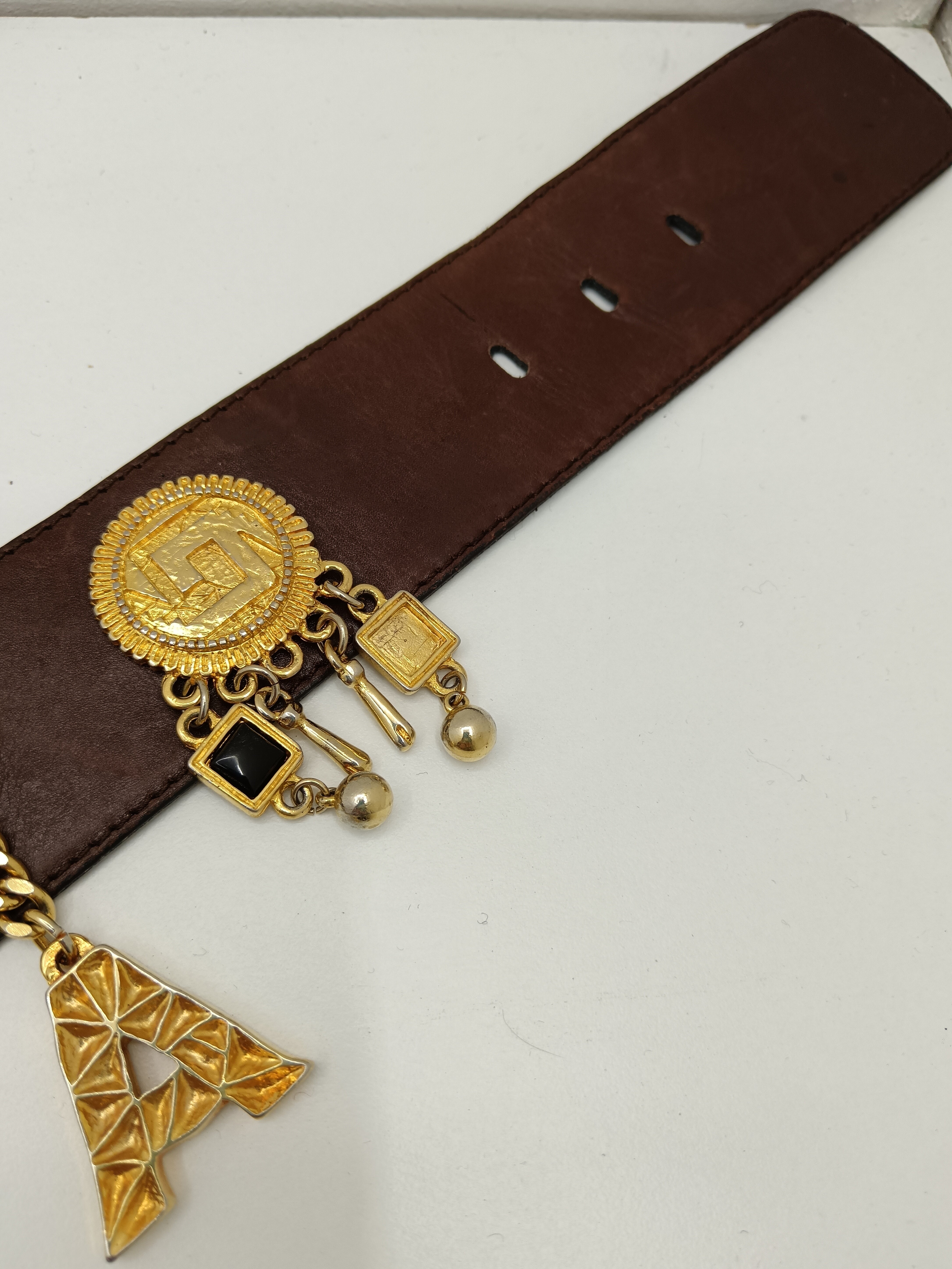Escada – Cintura Charms Pelle Marrone Vintage Anni 80/90