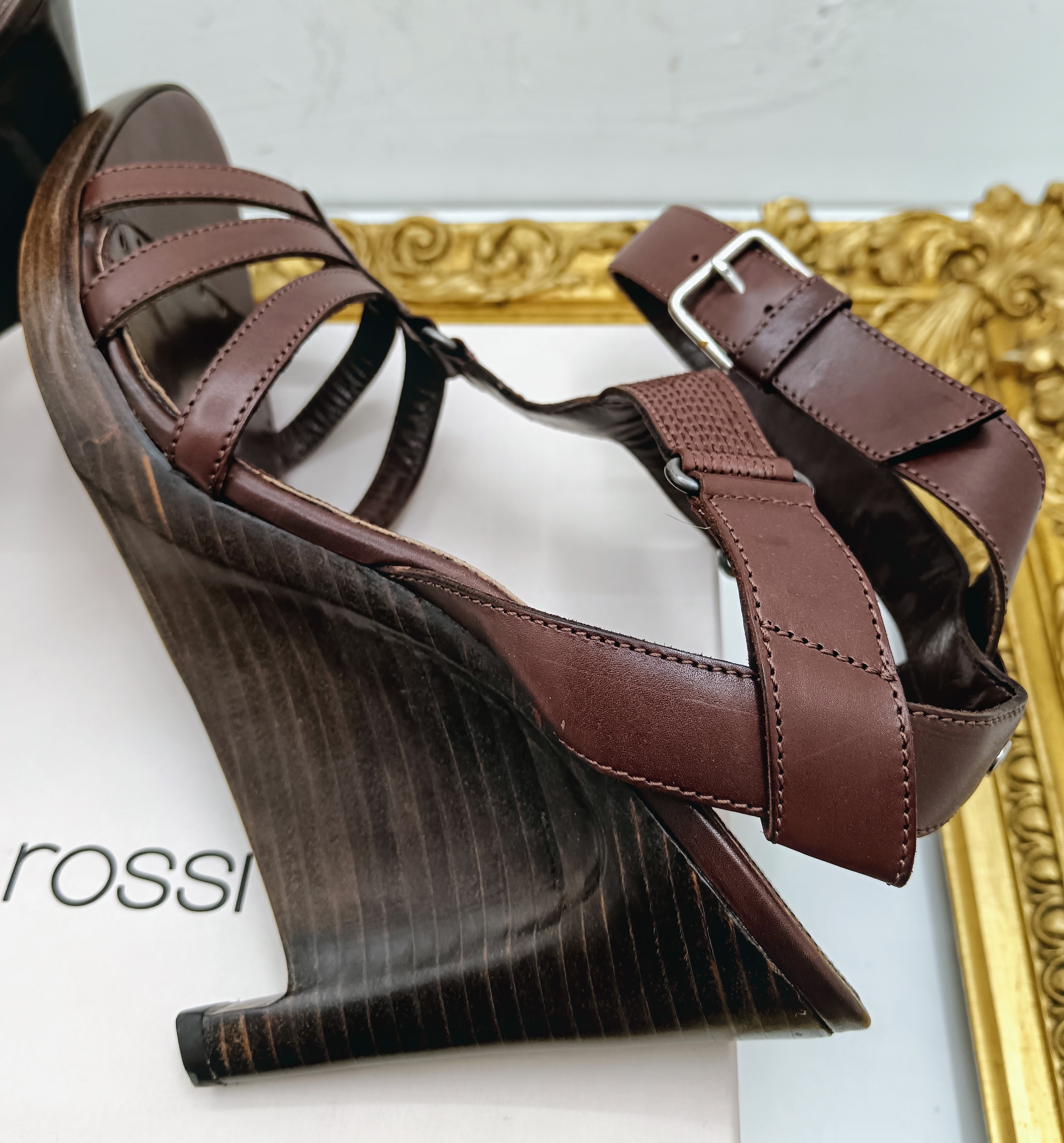 Sergio Rossi – Sandali Donna Legno e Pelle Marrone Nuovi