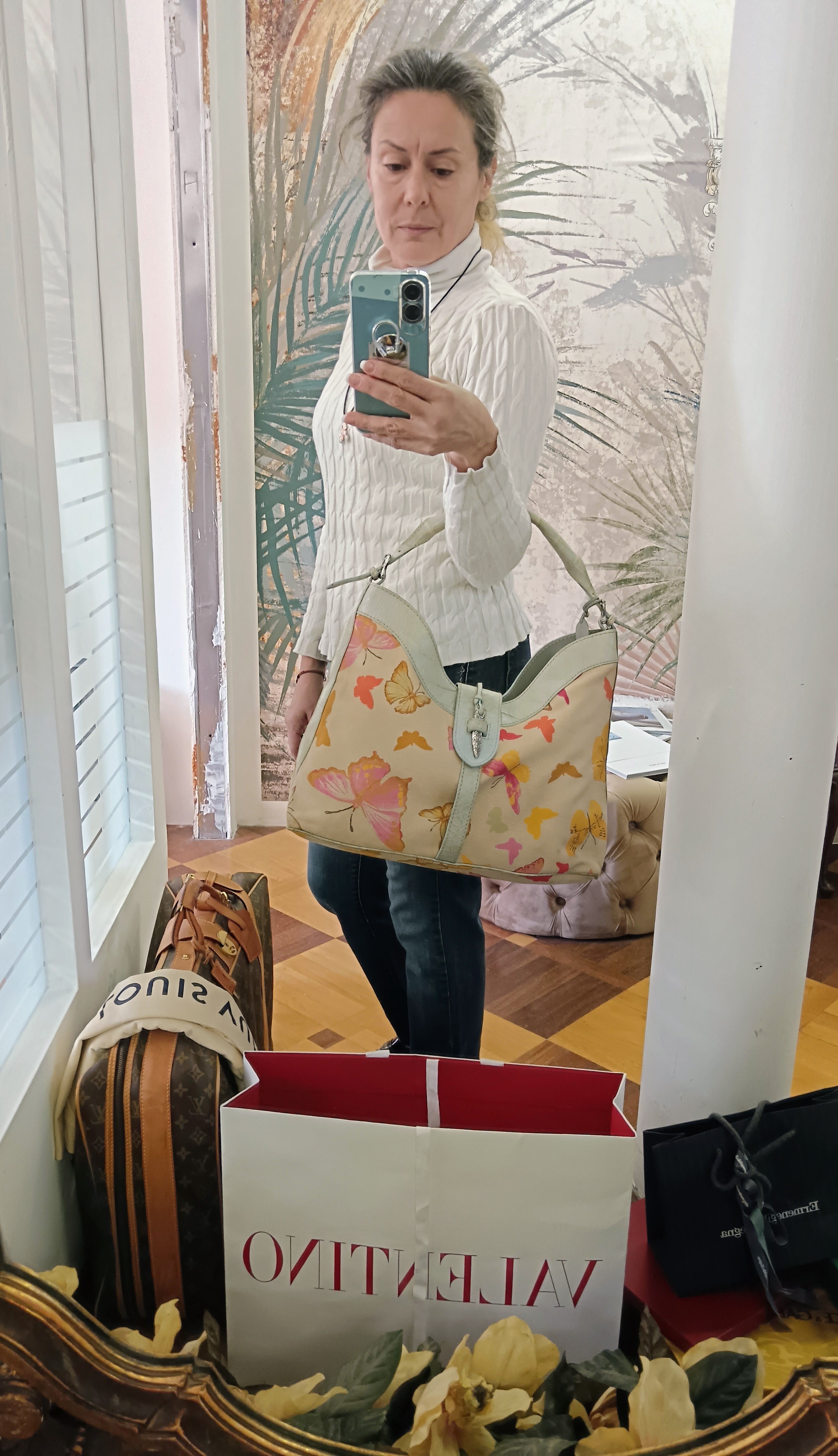 Valentino Garavani – Borsa Hobo in canapa con farfalle e pelle cocco azzurra