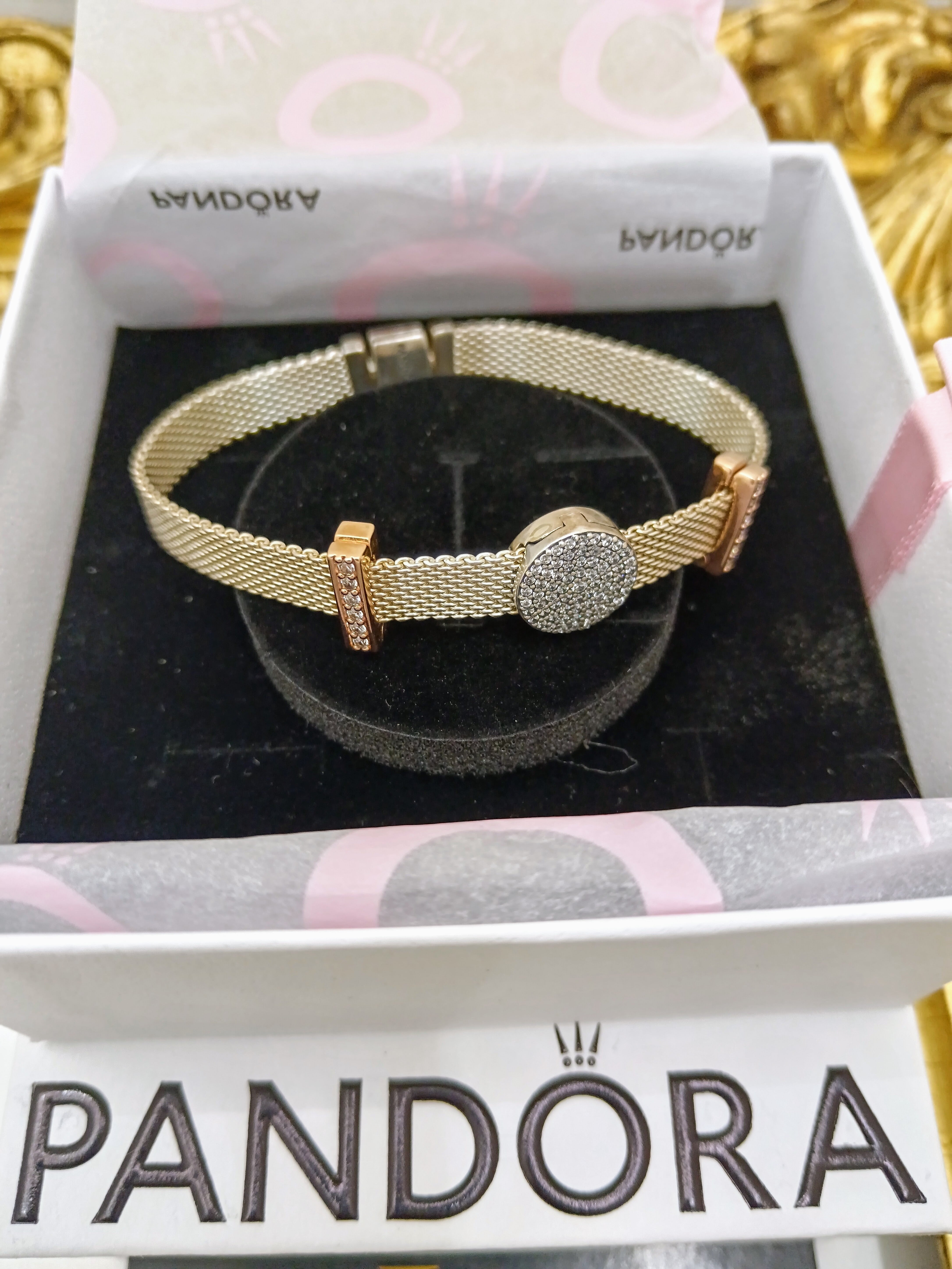 Pandora – Bracciale Reflexions oro rosa con 3 charms Misura 16,5