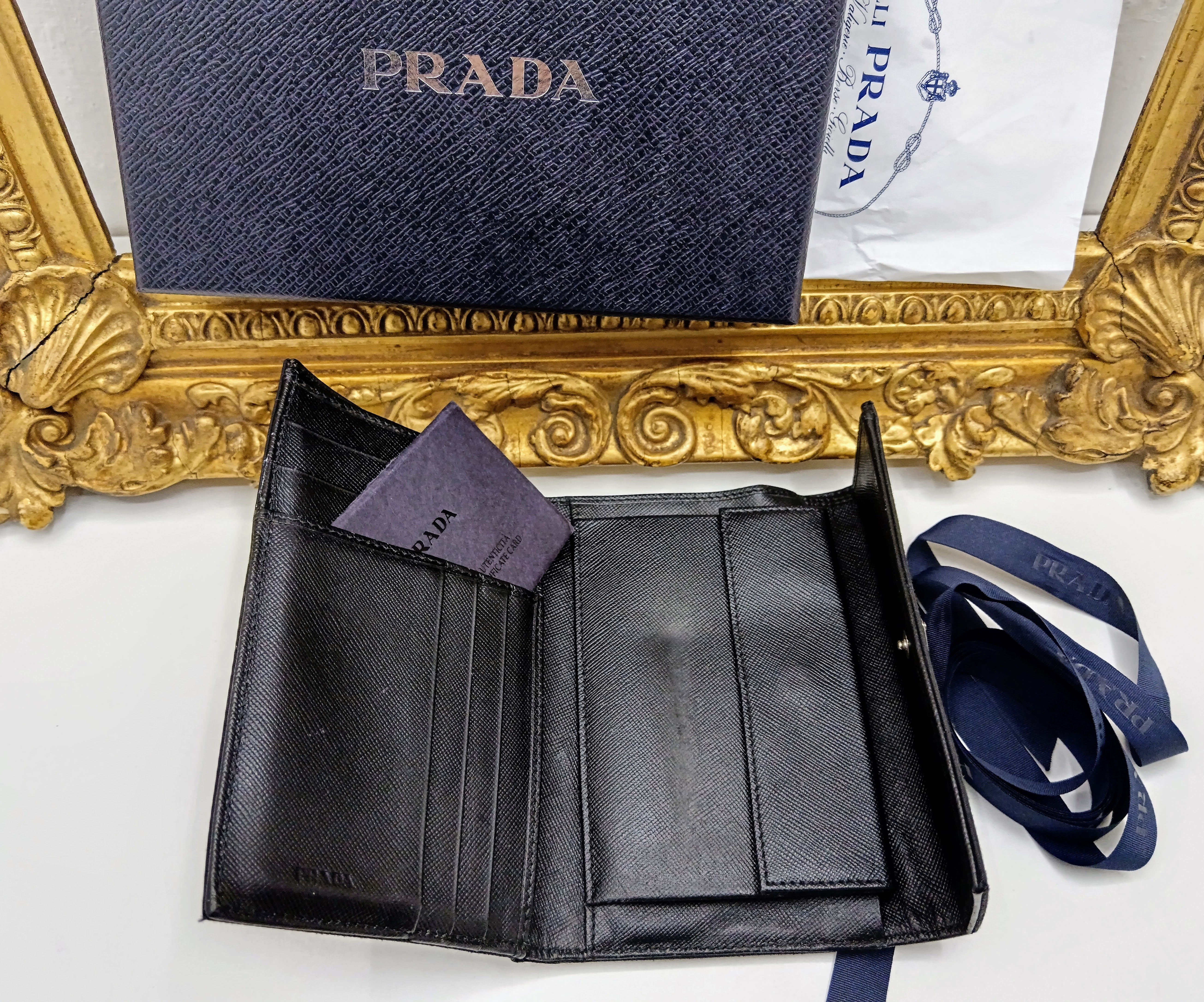 Prada – Portafoglio in nylon e pelle Saffiano nero Vintage