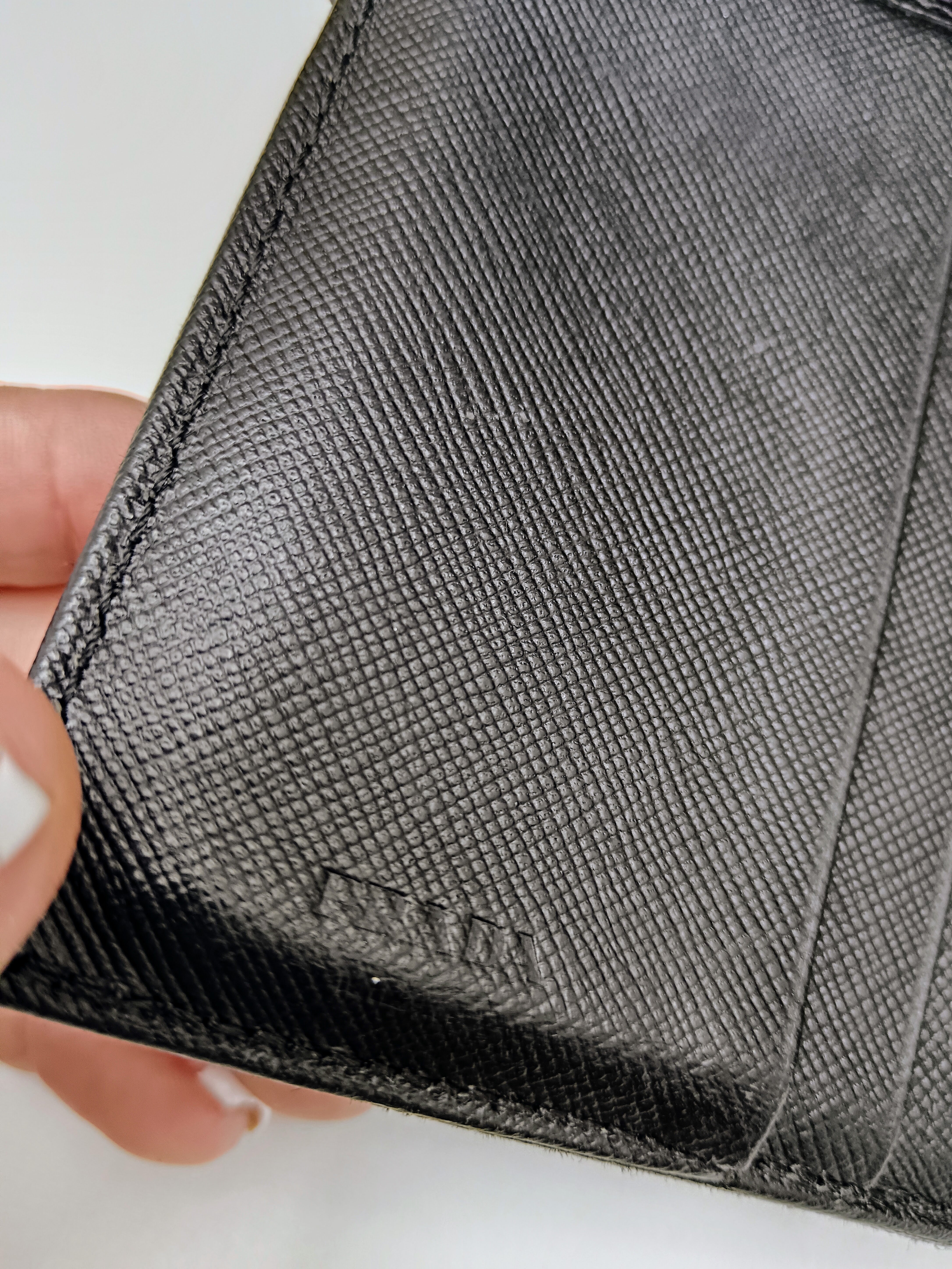 Prada – Portafoglio in nylon e pelle Saffiano nero Vintage