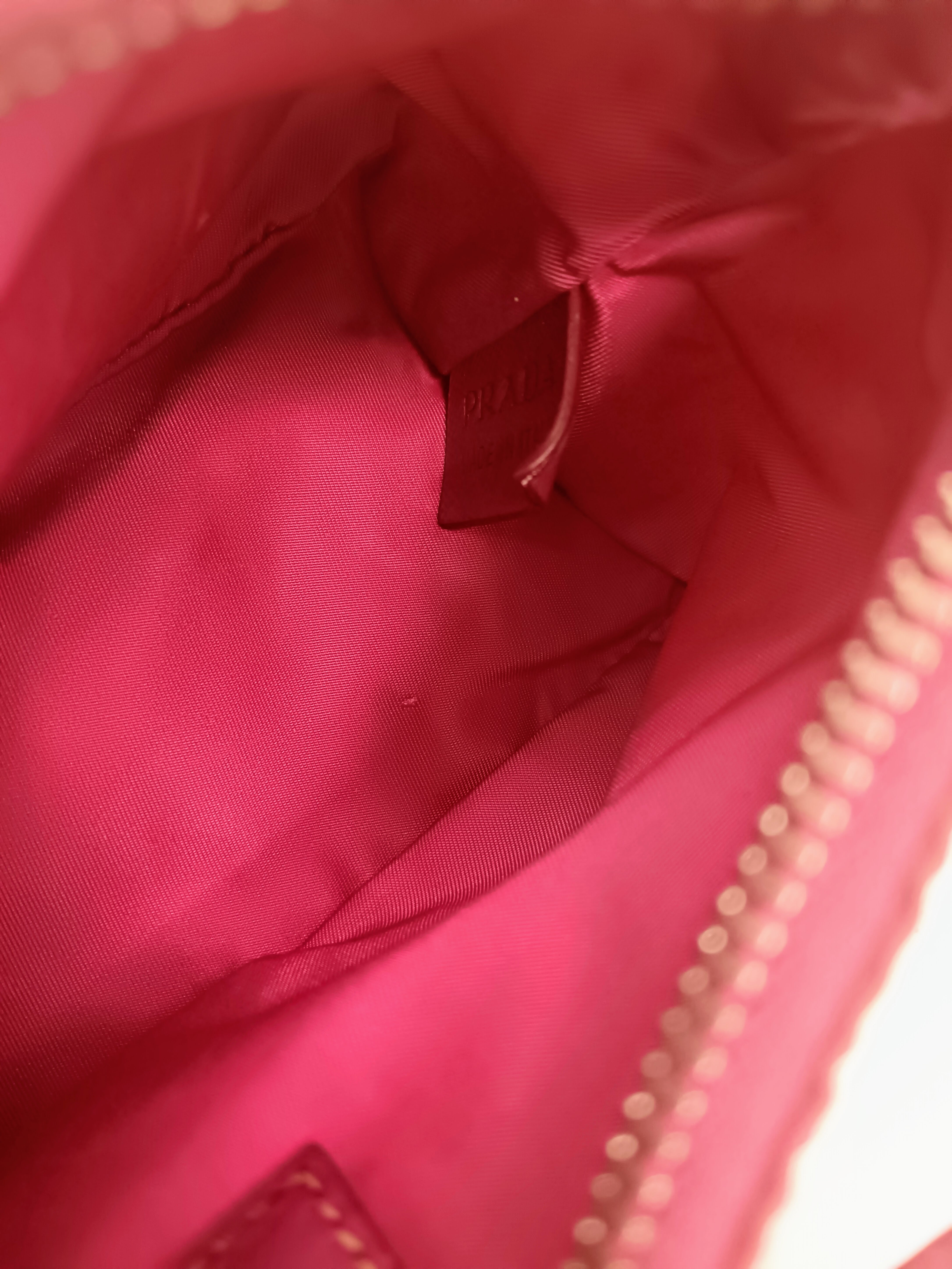 Prada – Mini Bag Pochette Re-Nylon e Pelle Saffiano