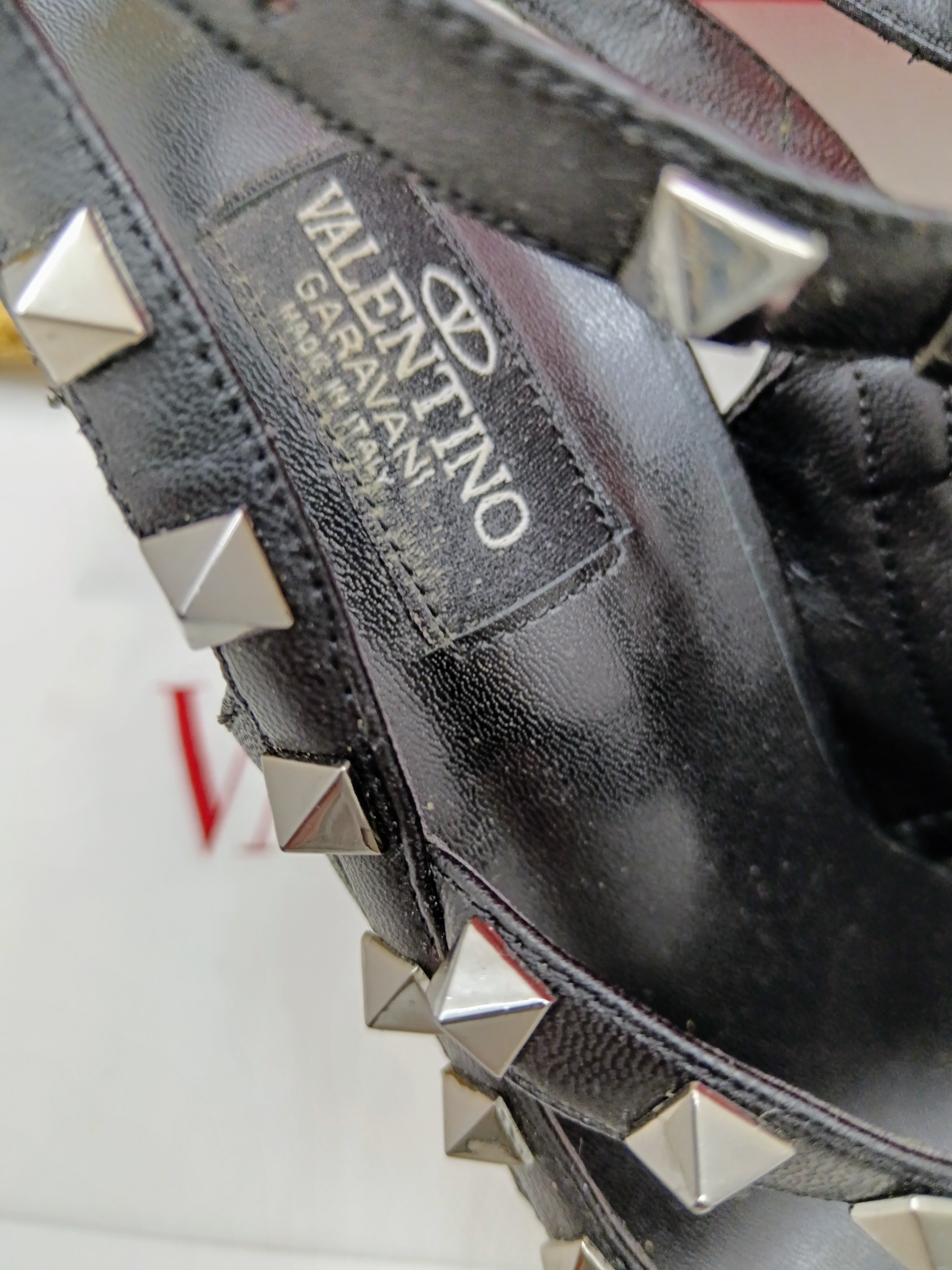 Valentino Garavani – Décolleté Rockstud in Pelle Nera