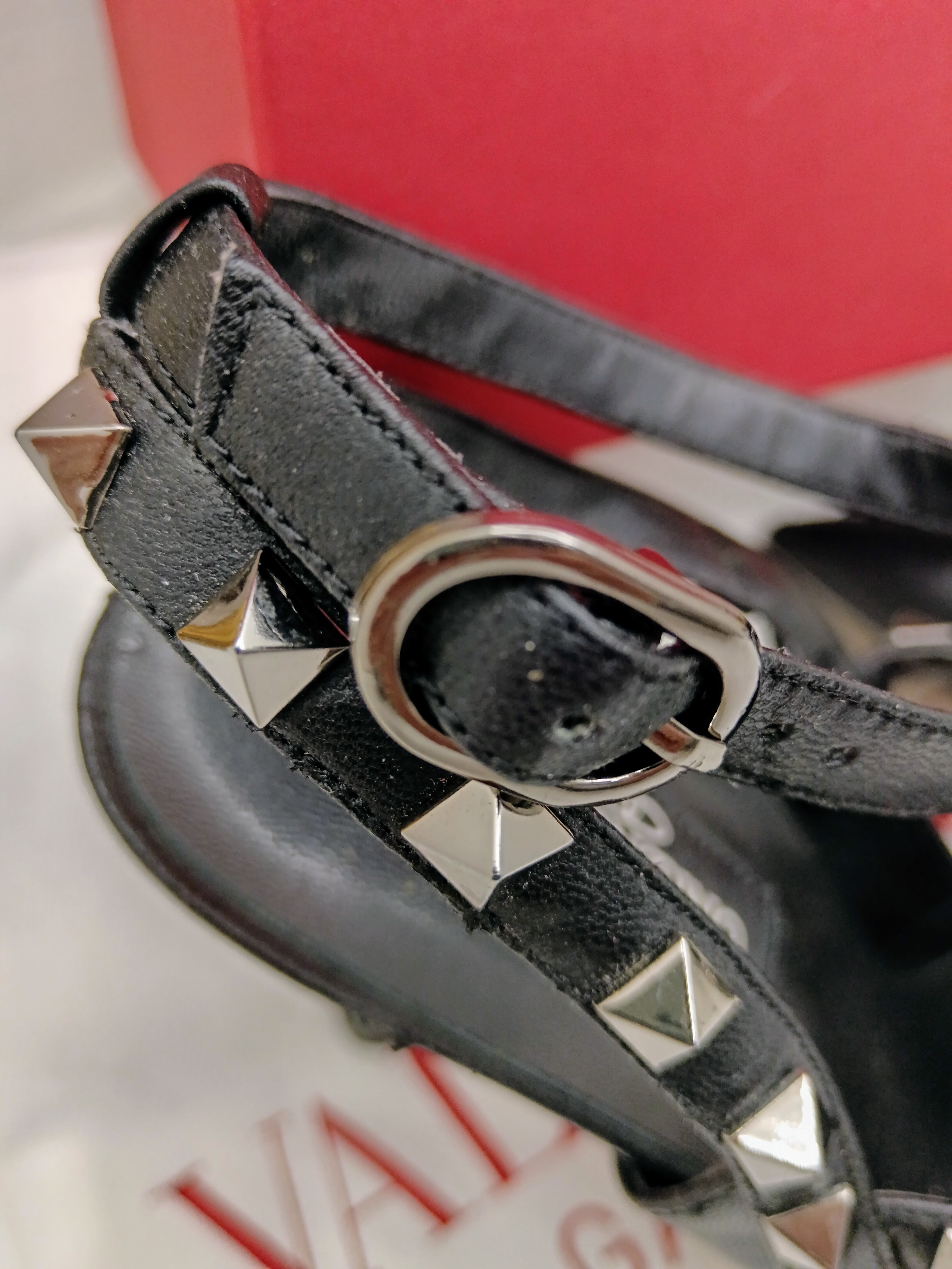 Valentino Garavani – Décolleté Rockstud in Pelle Nera