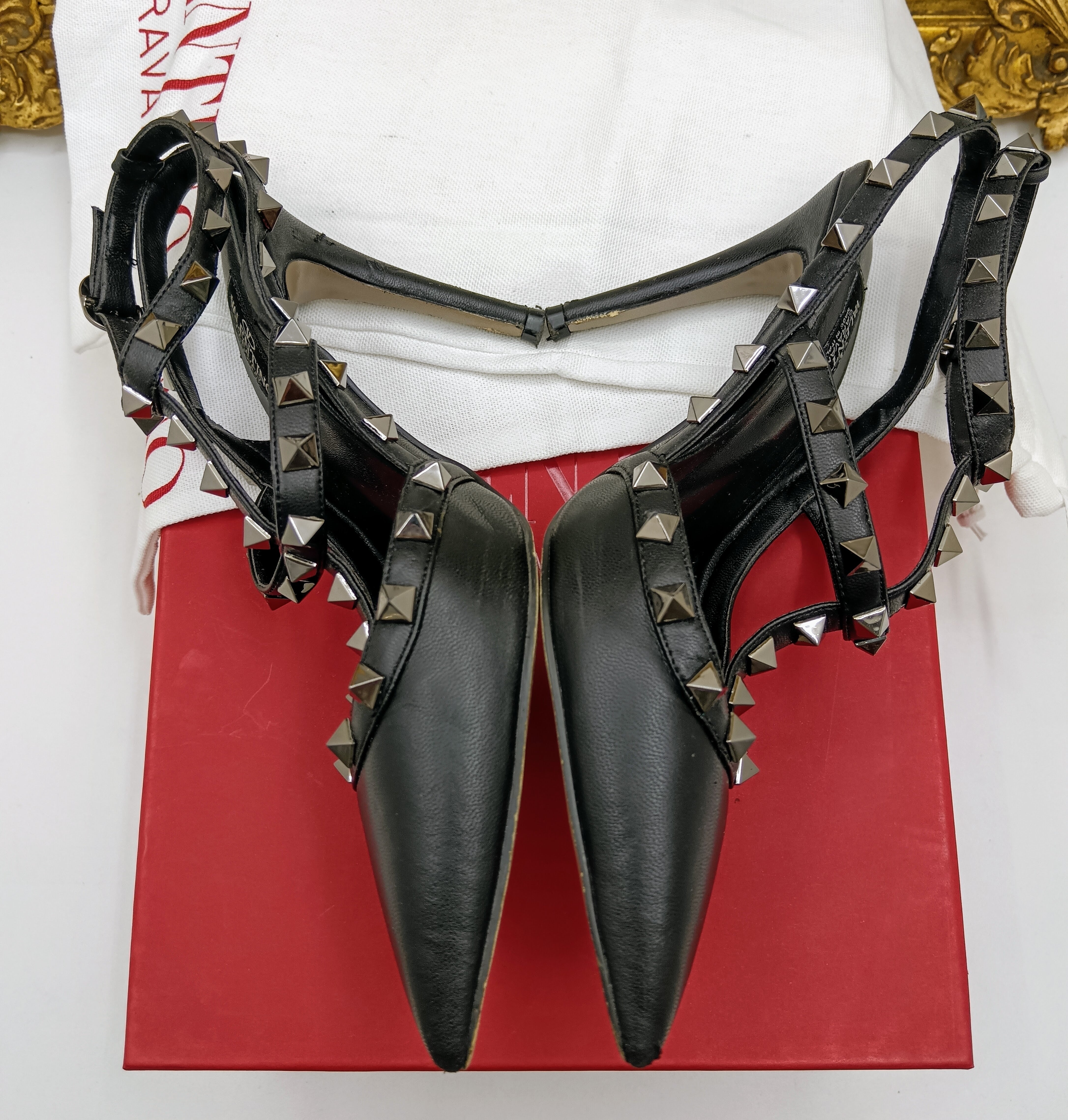 Valentino Garavani – Décolleté Rockstud in Pelle Nera
