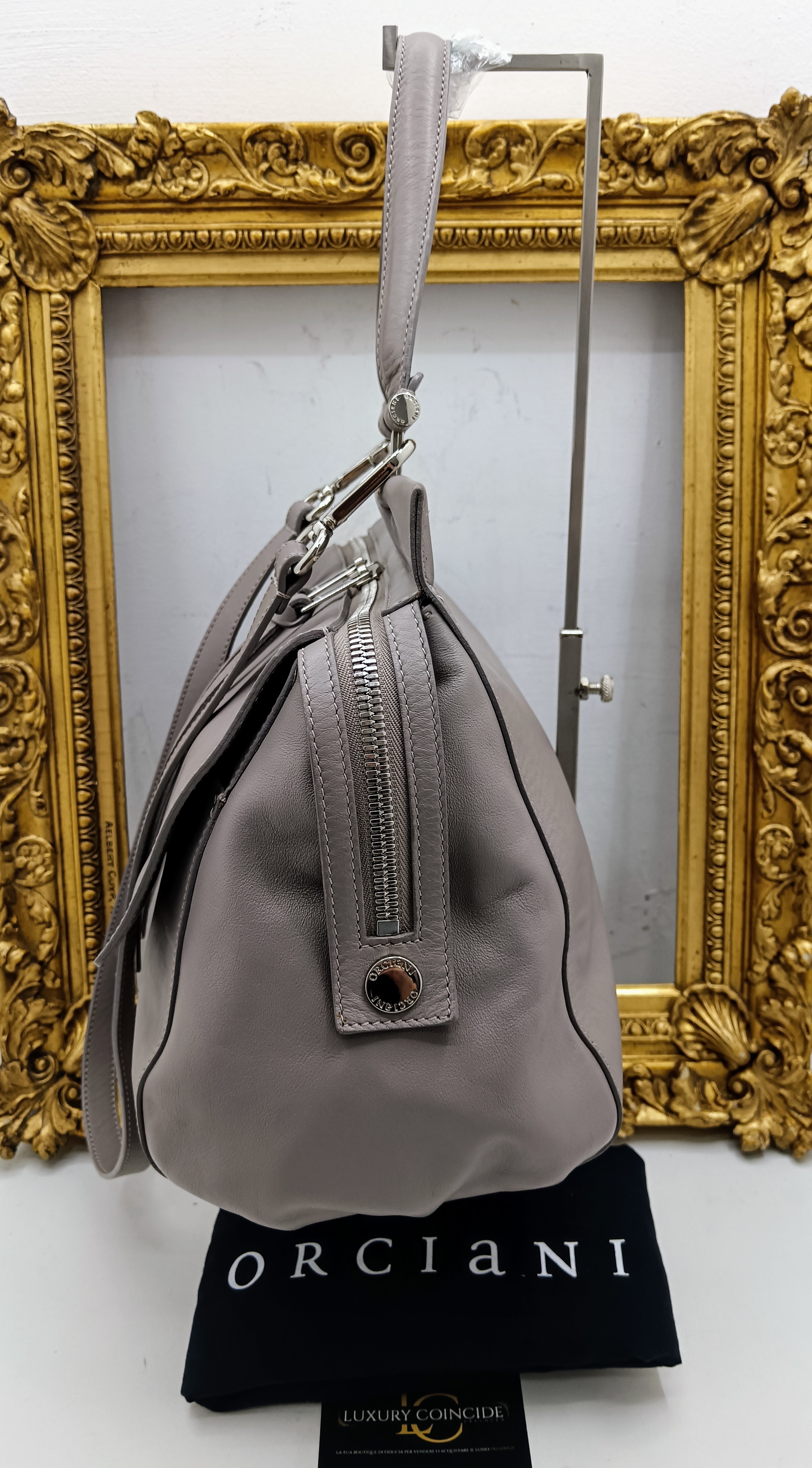 Orciani – Borsa “Sveva Notturno” media in pelle grigio perla