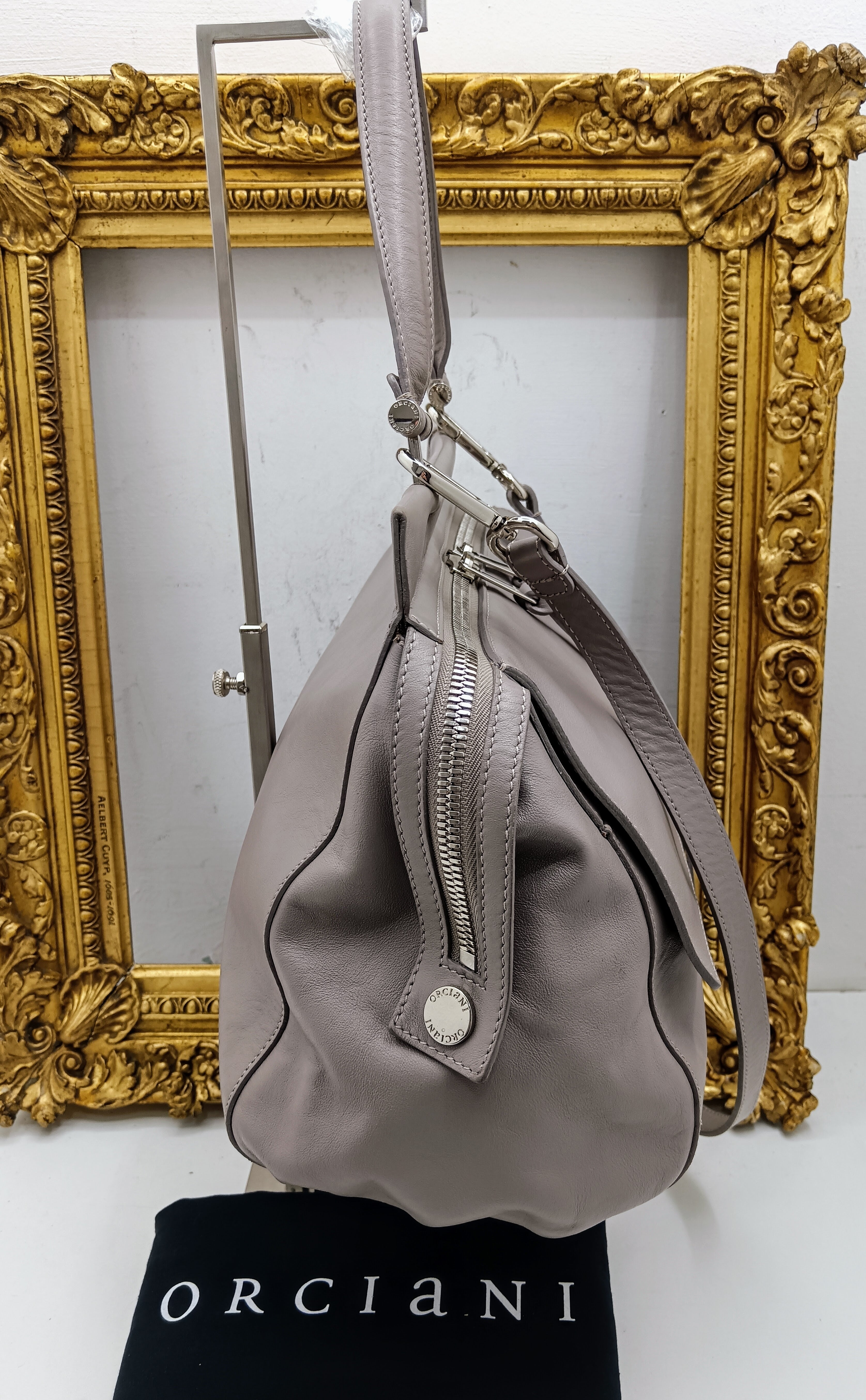 Orciani – Borsa “Sveva Notturno” media in pelle grigio perla