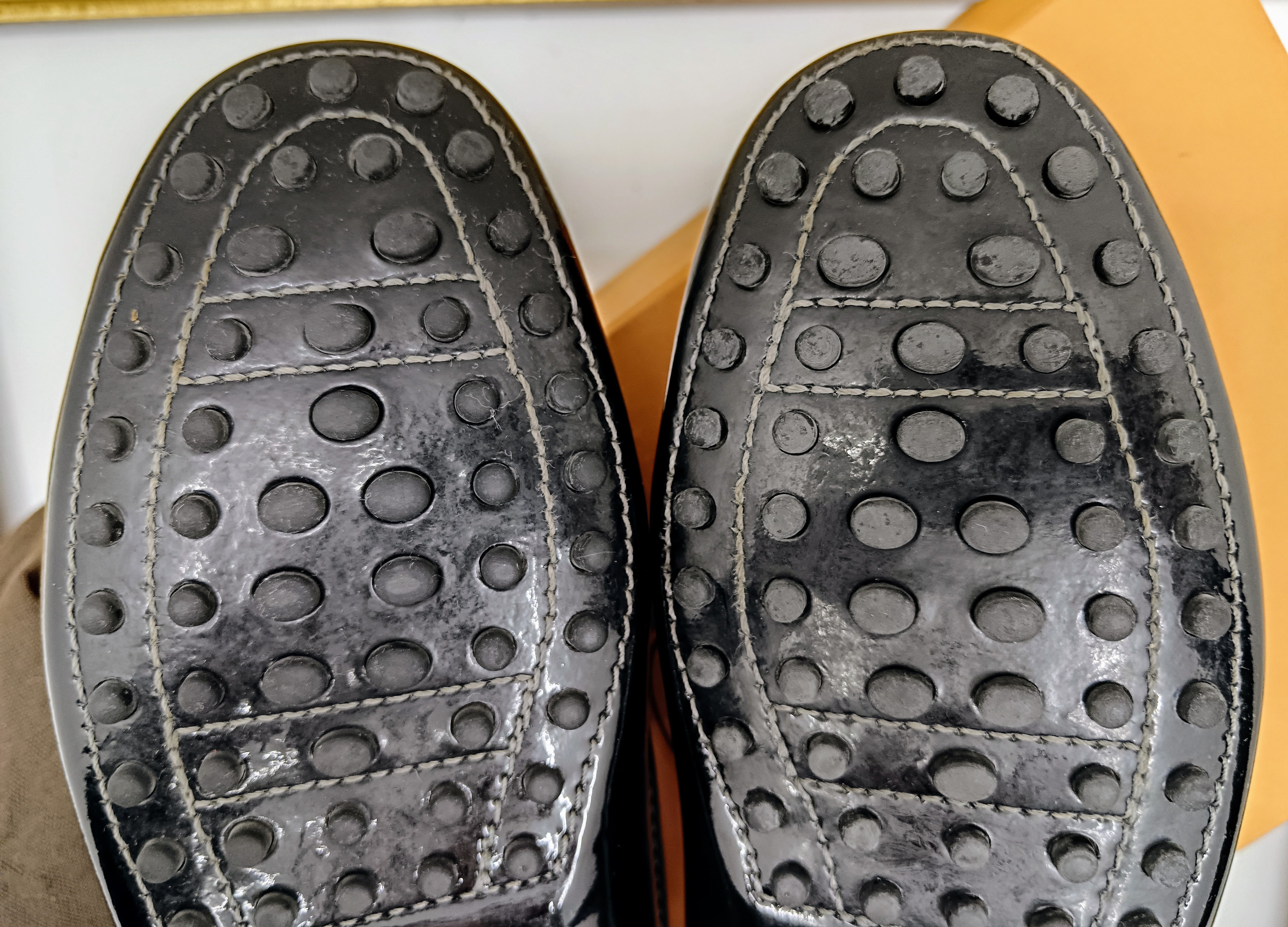 Tod’s – Mocassini “City” Gommino Vernice Nera