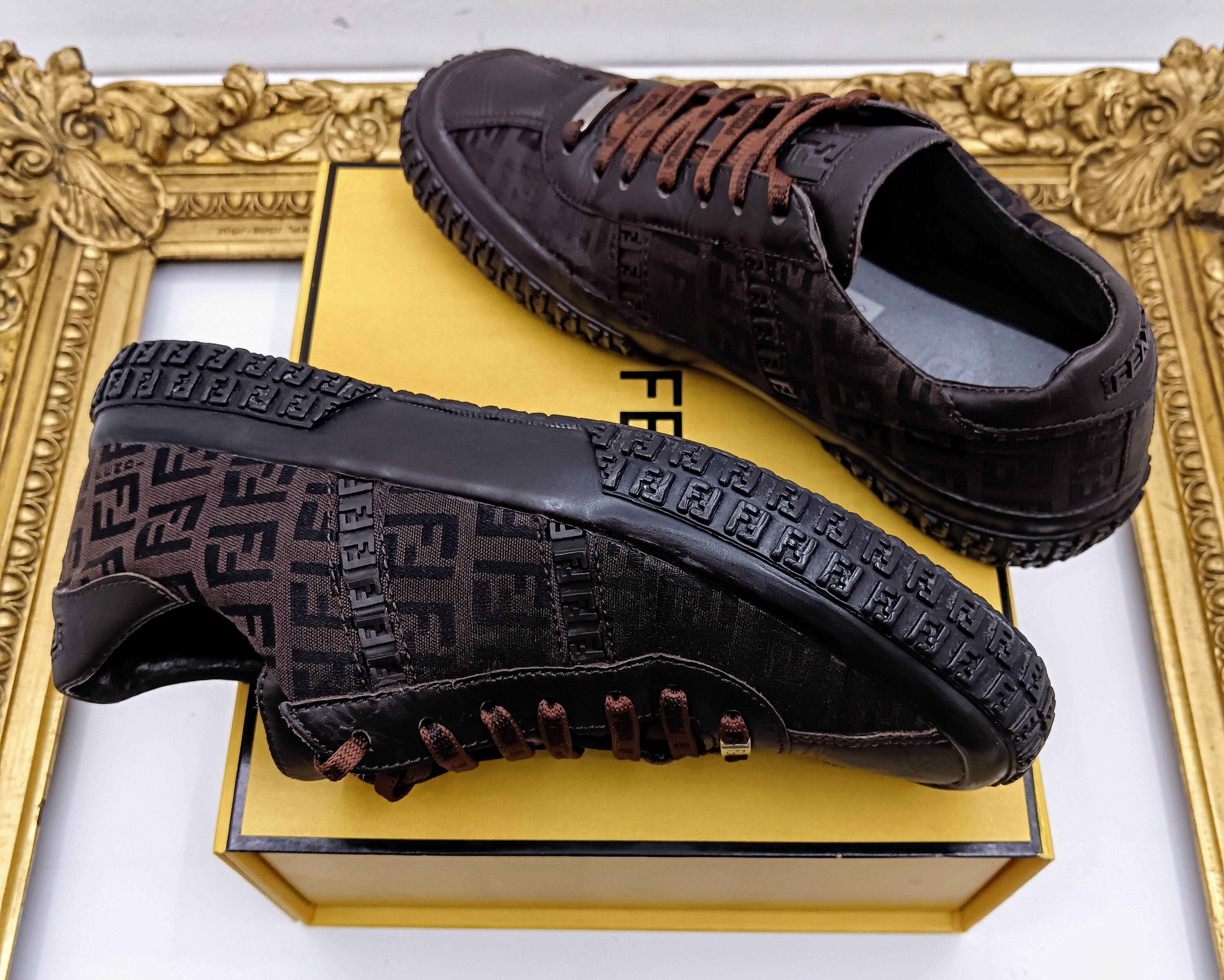 Fendi – Sneakers Zucca per Superga marroni stringate