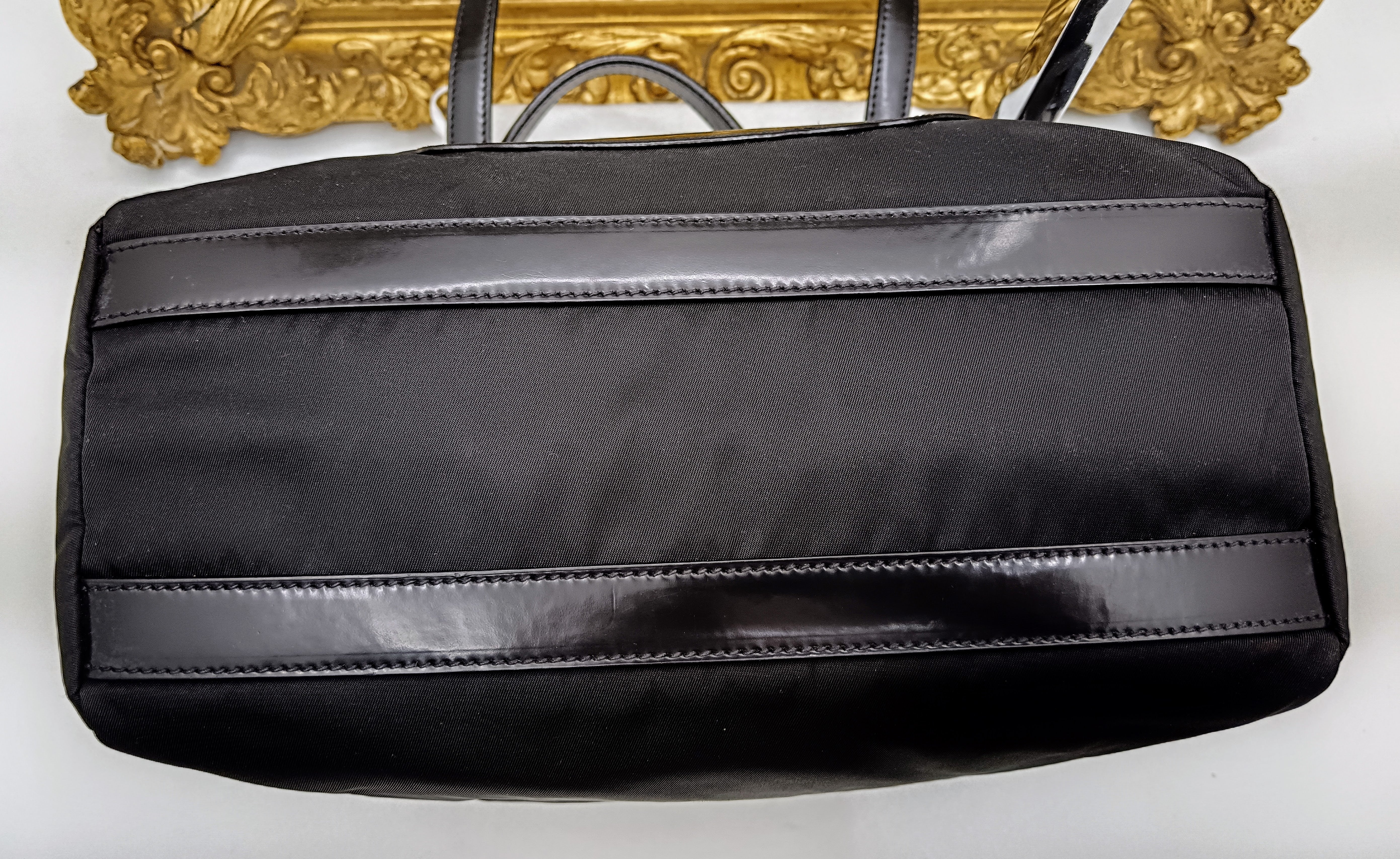 Prada - Bauletto Grande Logo Jacquard in Nylon e Vernice