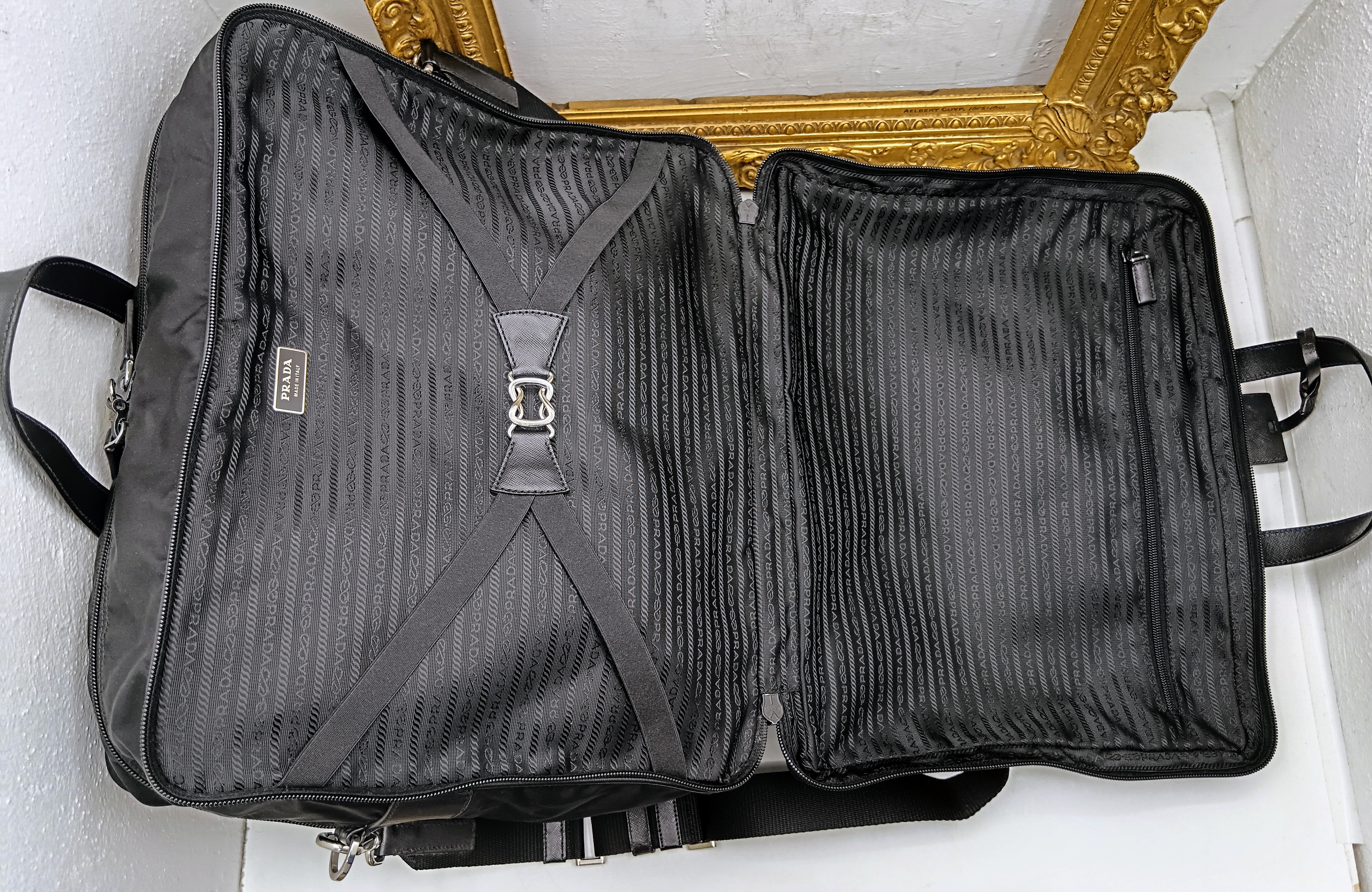 Prada – Cartella Avietta Pilotina Re-Nylon e Pelle Saffiano Nera