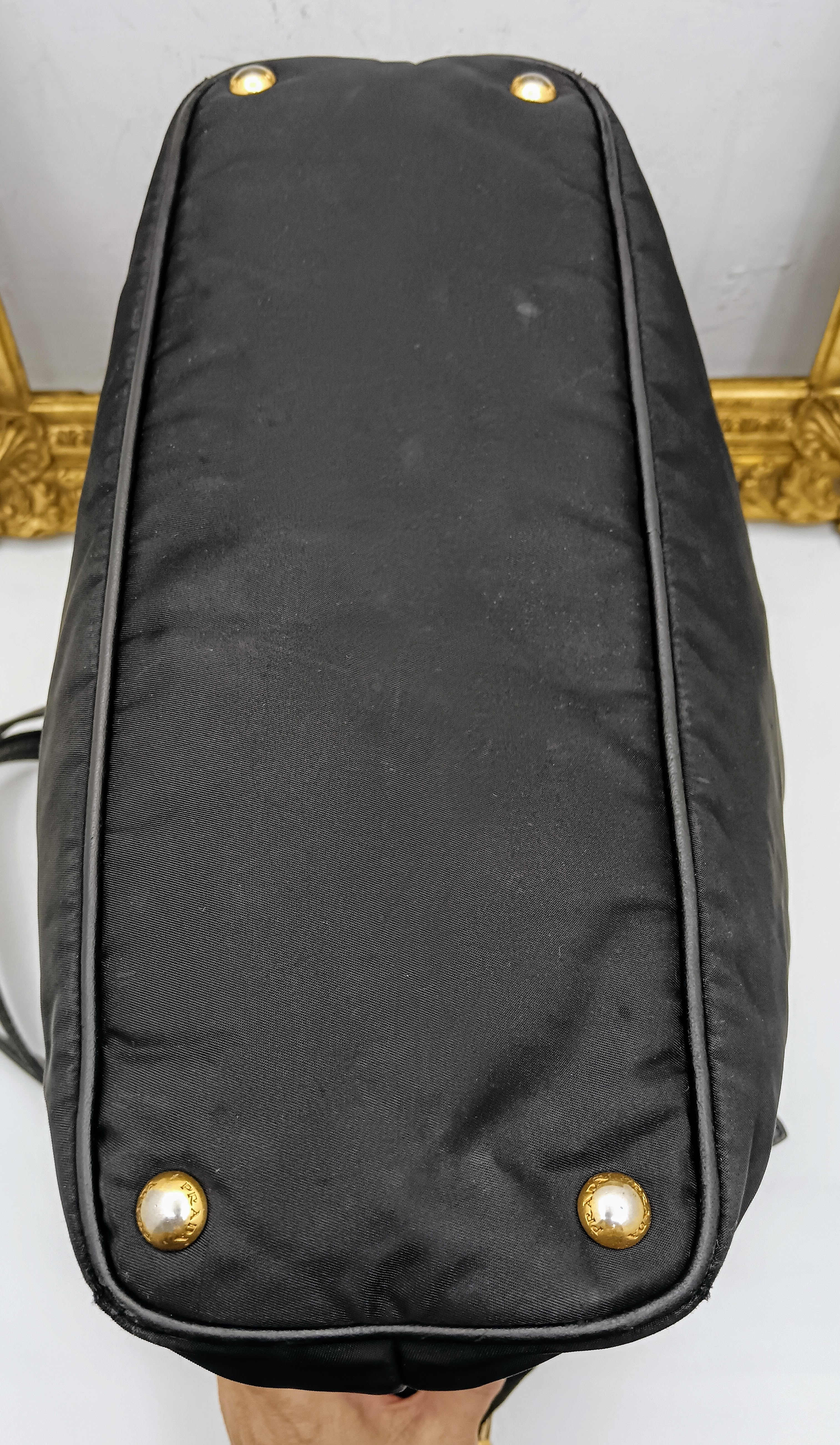 PRADA – Shopper a spalla Re-Nylon e Pelle Nera Doppi Manici con tracolla