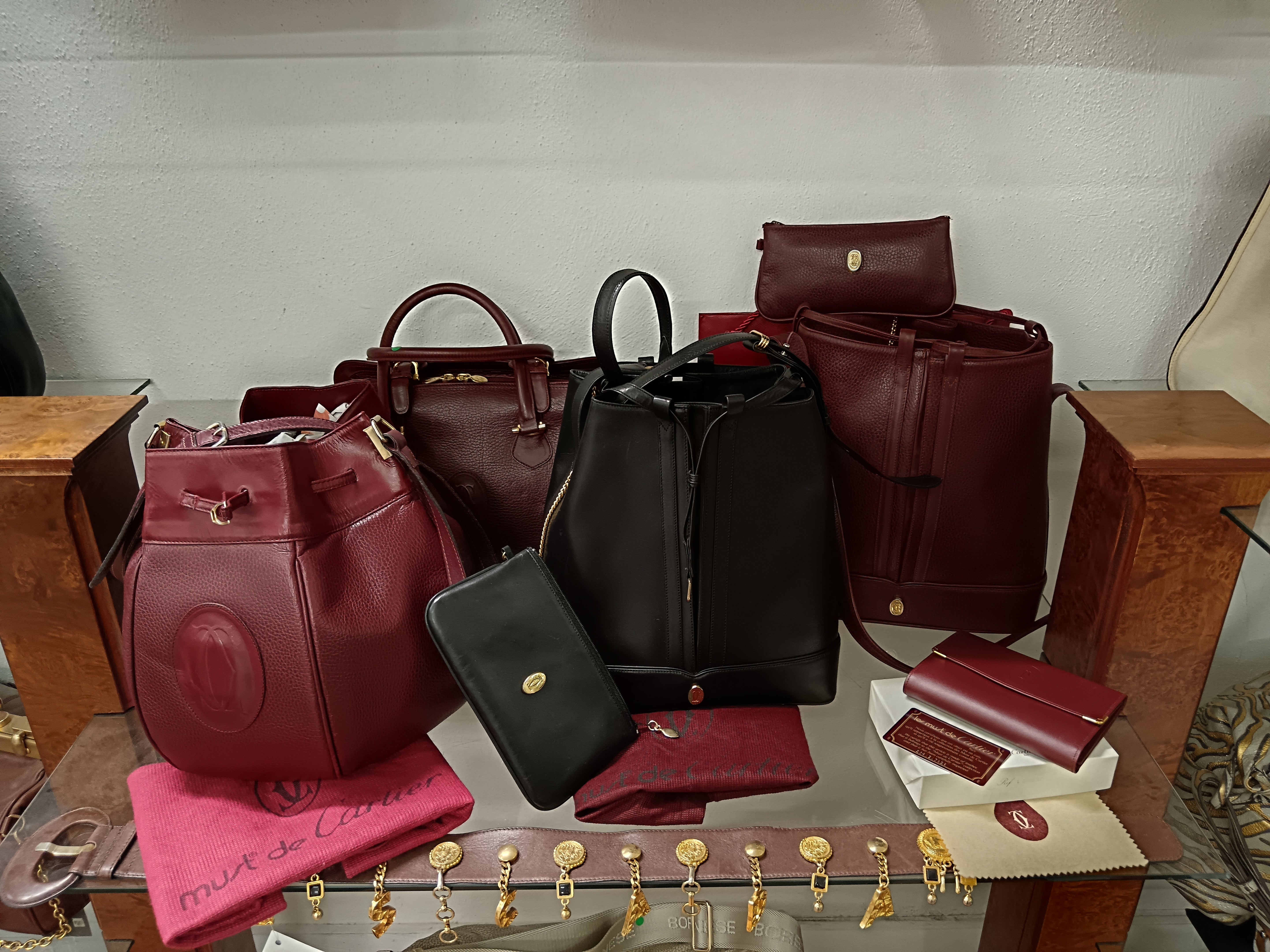 Cartier – Secchiello Ovale in Pelle Bordeaux Vintage