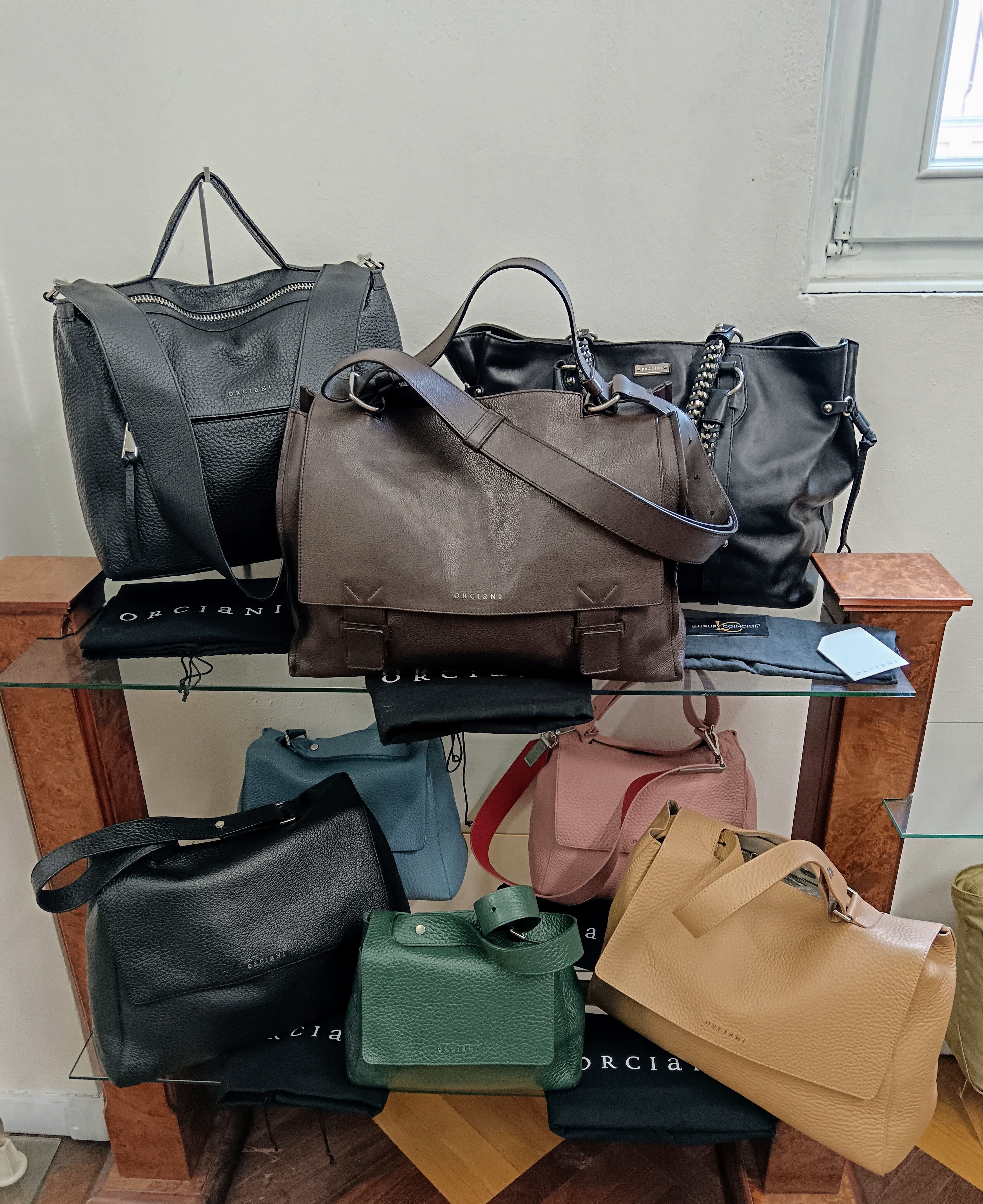 ORCIANI - BORSA SVEVA SOFT GRANDE IN PELLE MARTELLATA NERA