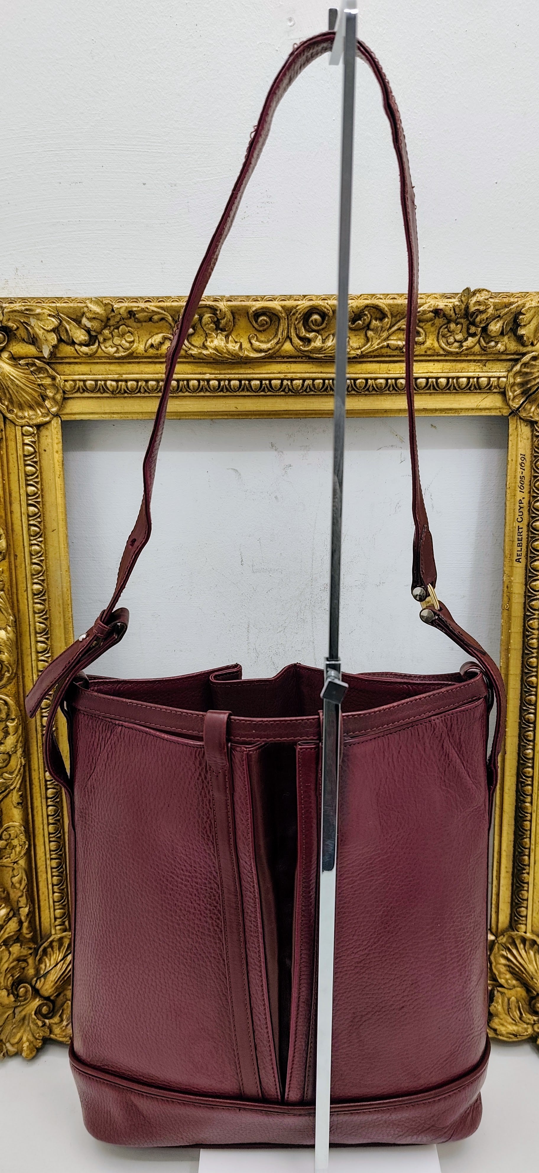 Cartier - Secchiello Ovale in Pelle Bordeaux Vintage