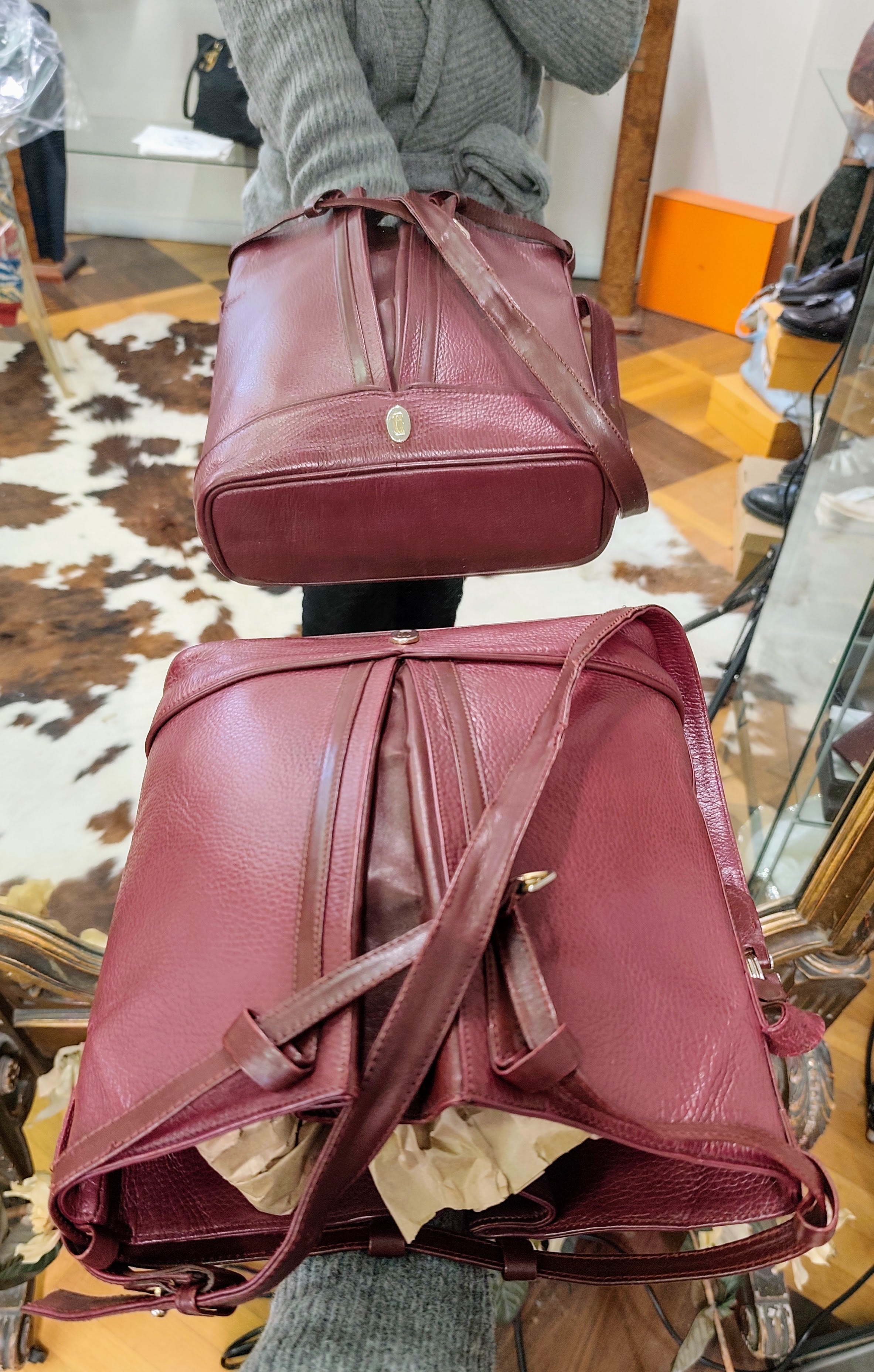 Cartier - Secchiello Ovale in Pelle Bordeaux Vintage