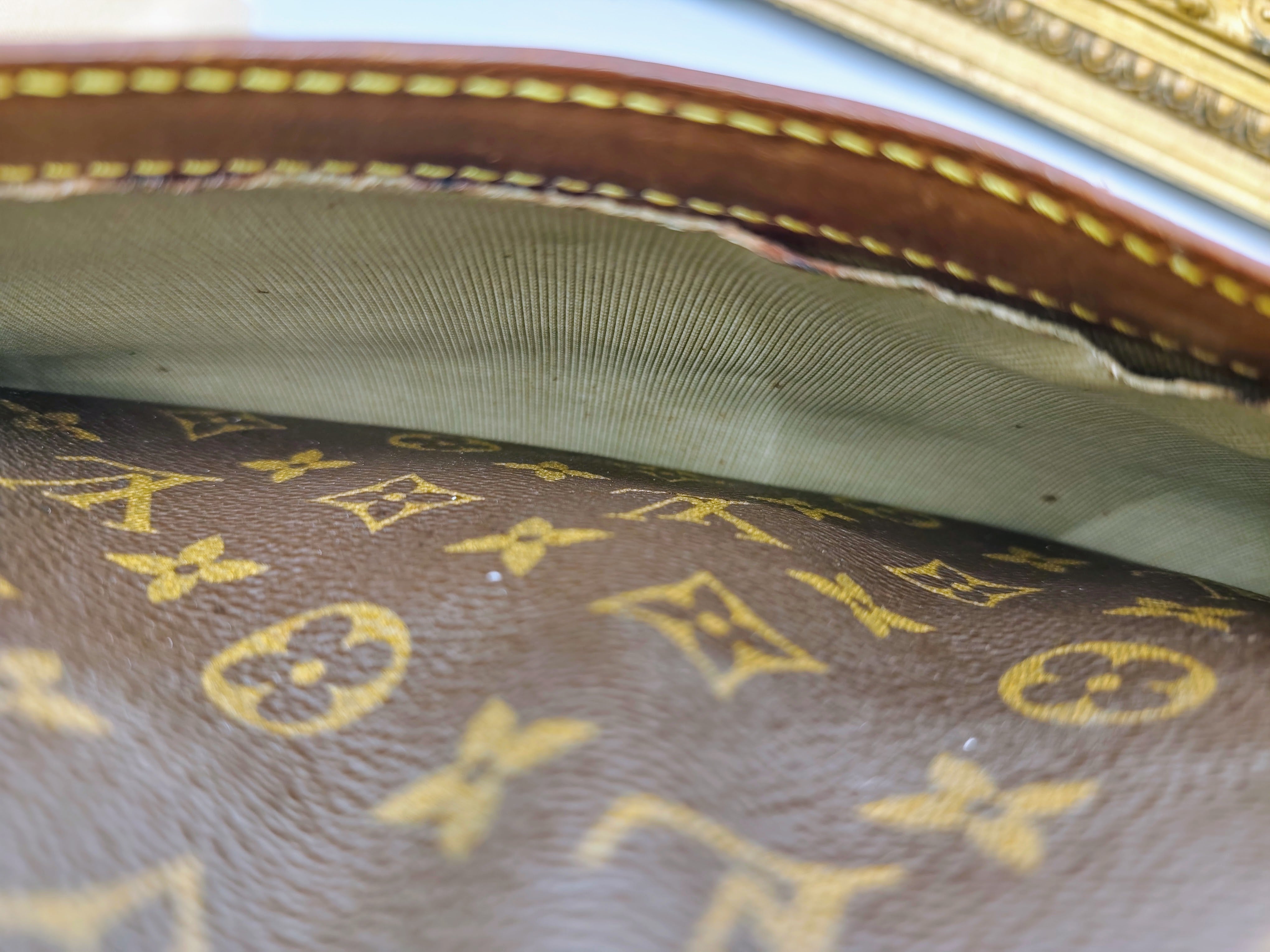 Louis Vuitton - Reporter GM Messenger Canvas Monogram Vintage