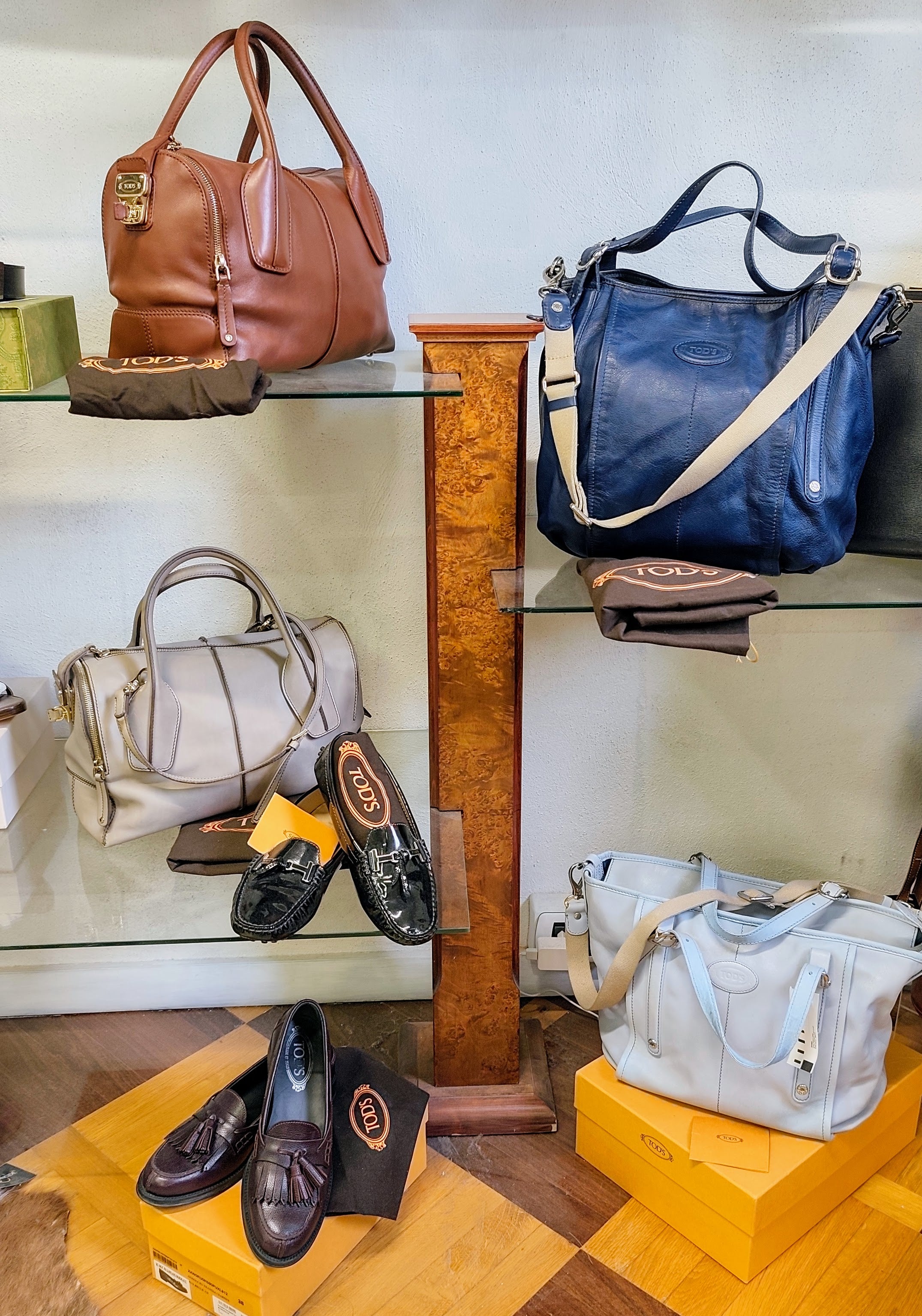 Tod's – Bauletto "D-Styling" pelle grigio perla con tracolla