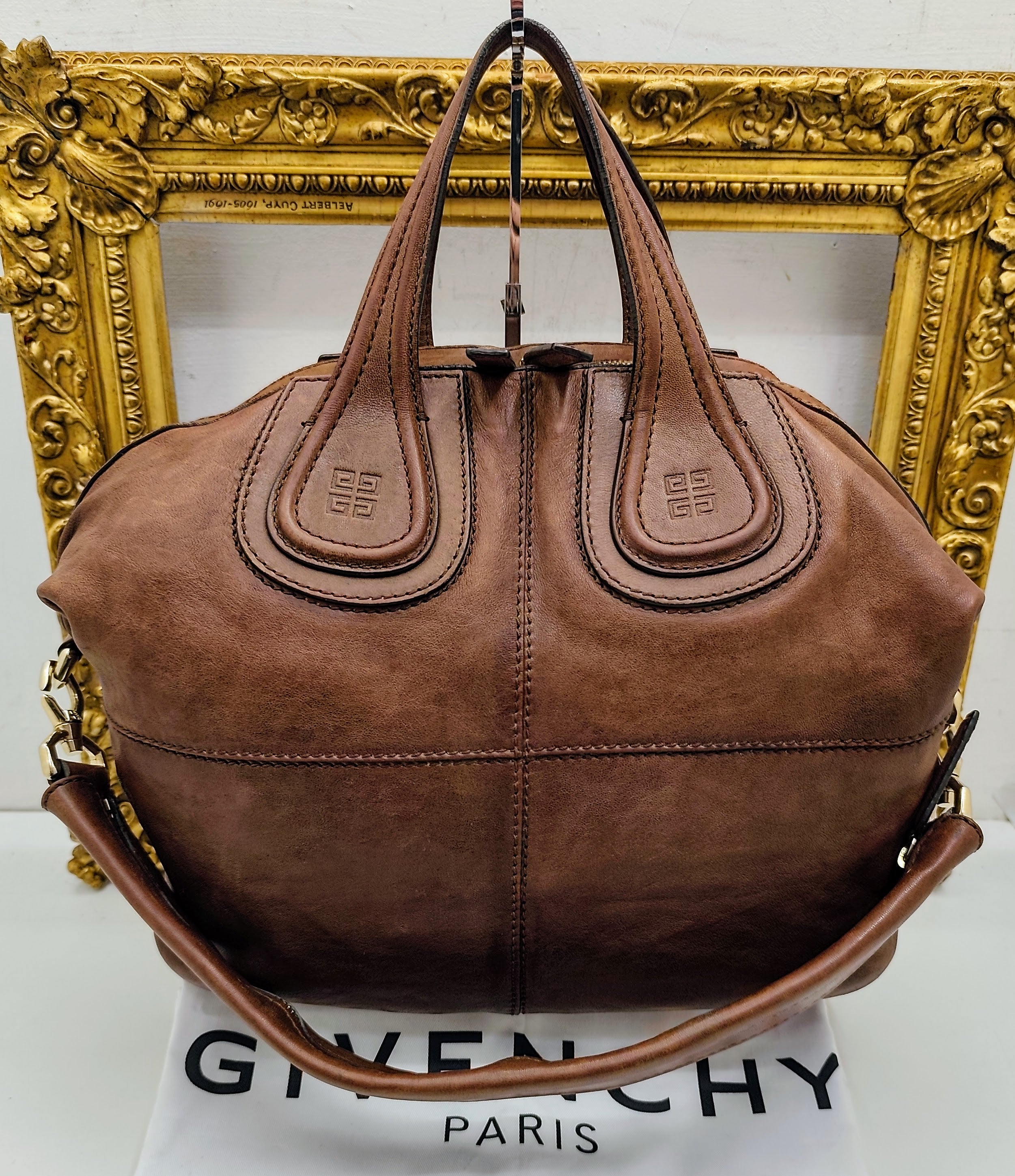 Givenchy – Borsa Shopper “Nightingale” in Pelle Nocciola