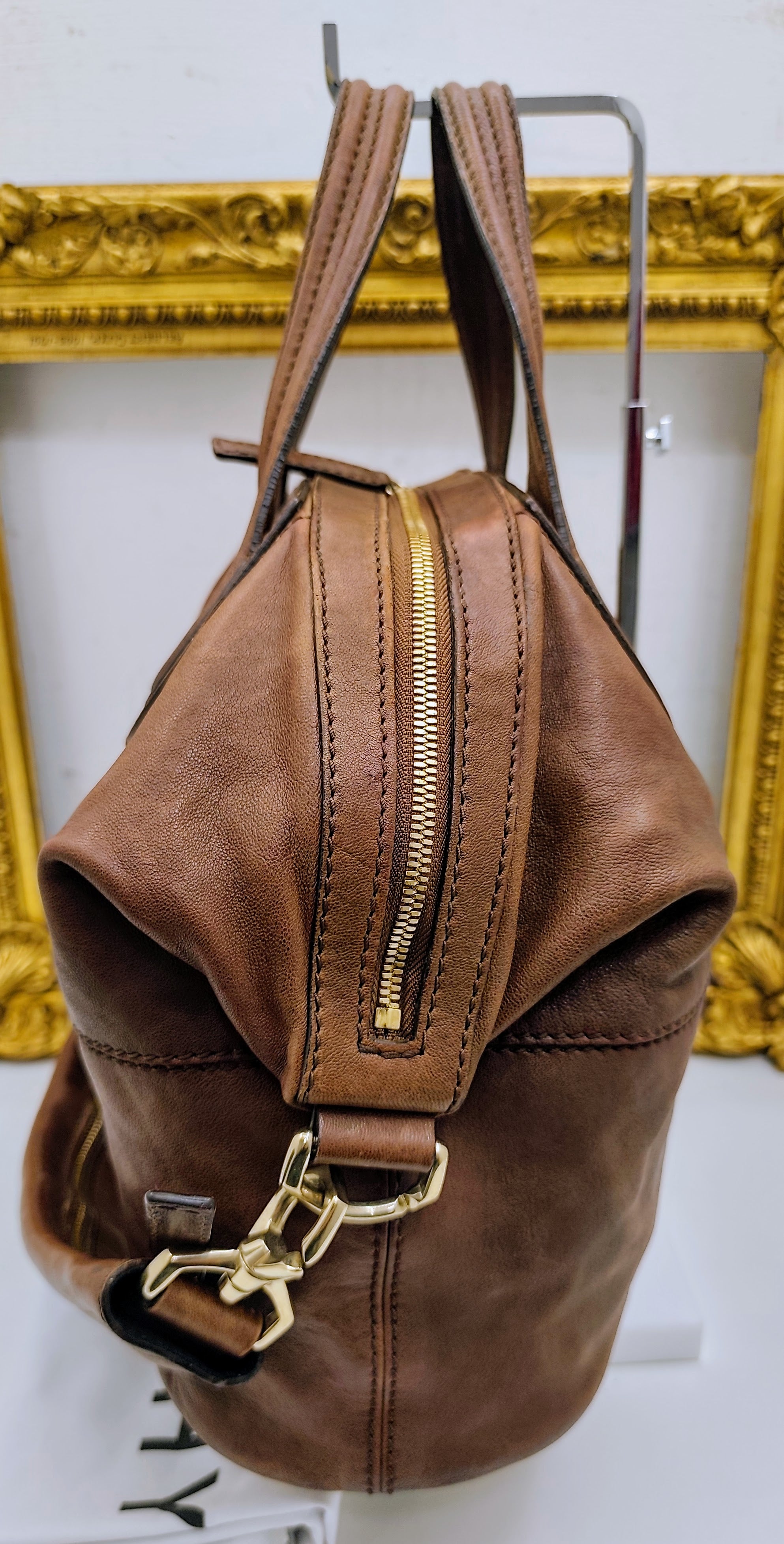 Givenchy – Borsa Shopper “Nightingale” in Pelle Nocciola