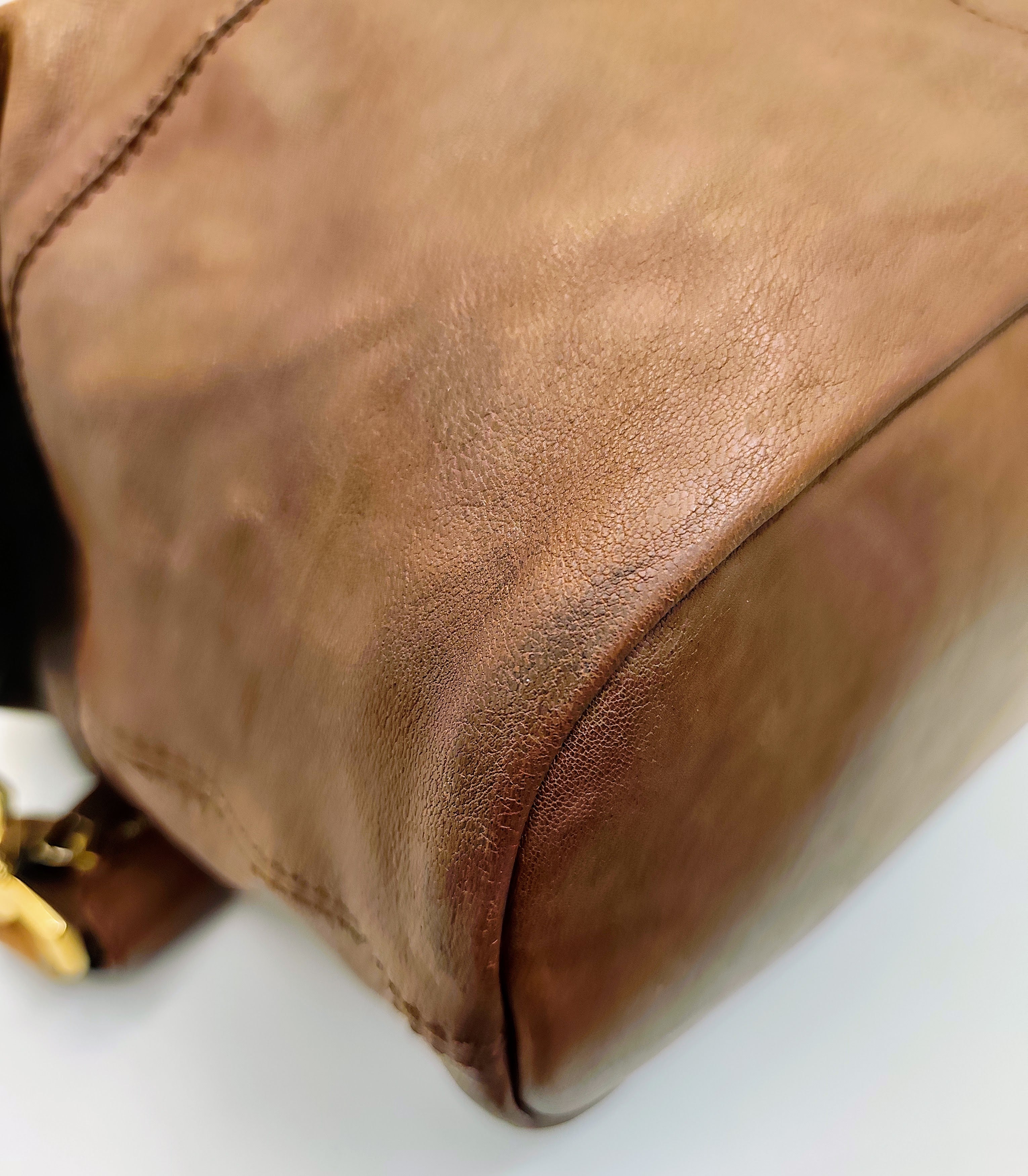 Givenchy – Borsa Shopper “Nightingale” in Pelle Nocciola