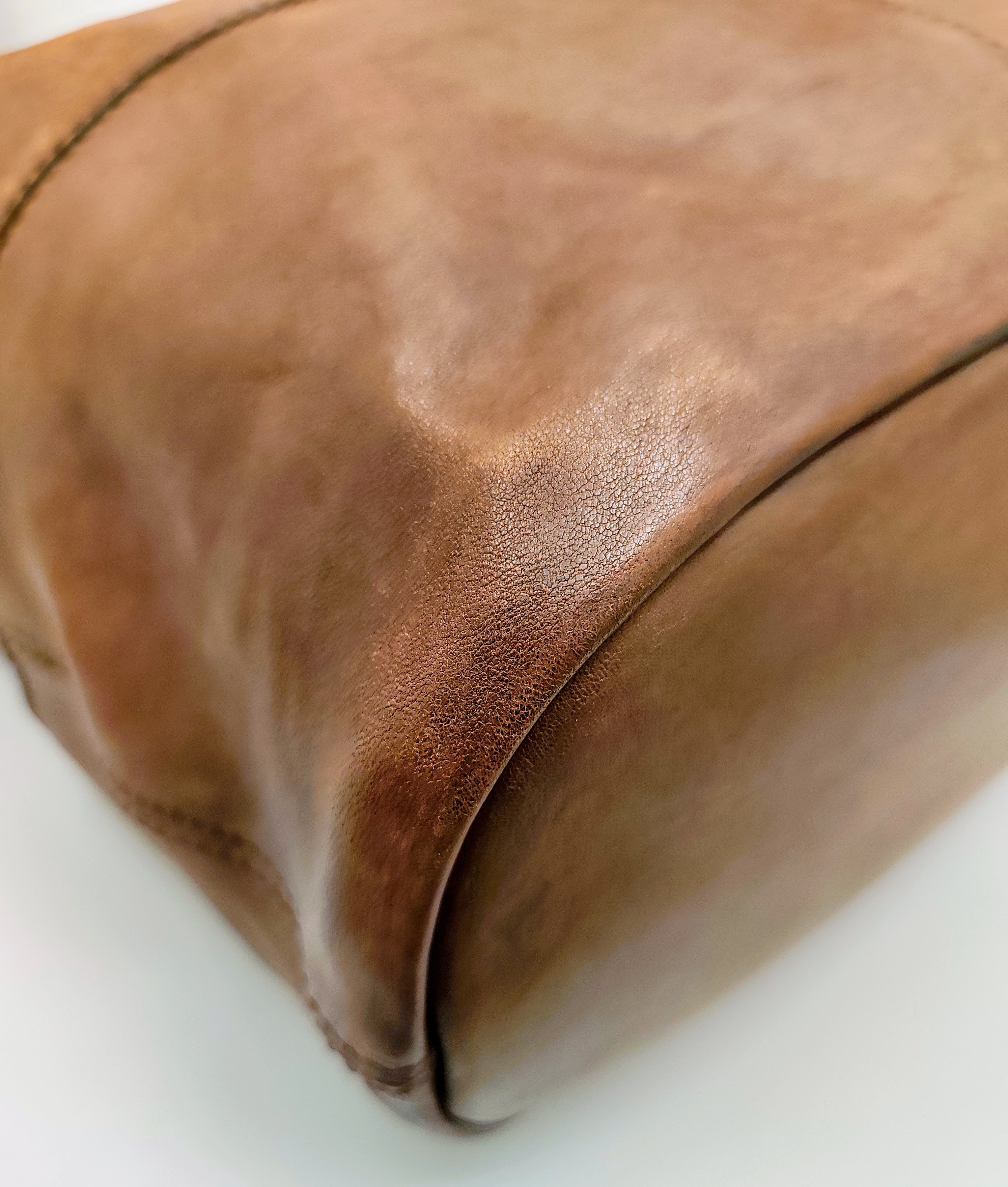 Givenchy – Borsa Shopper “Nightingale” in Pelle Nocciola
