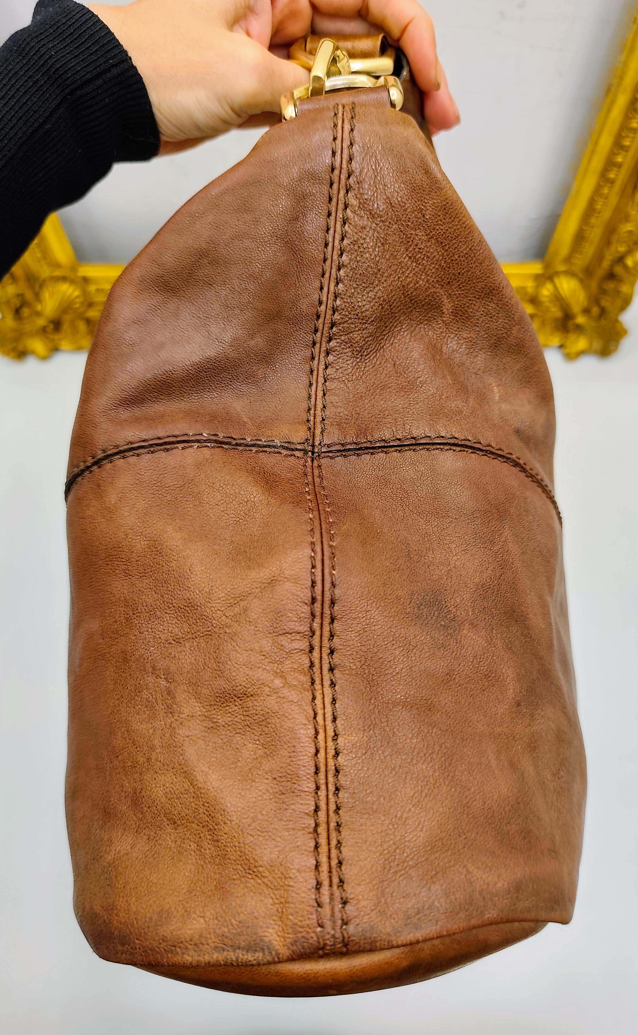 Givenchy – Borsa Shopper “Nightingale” in Pelle Nocciola