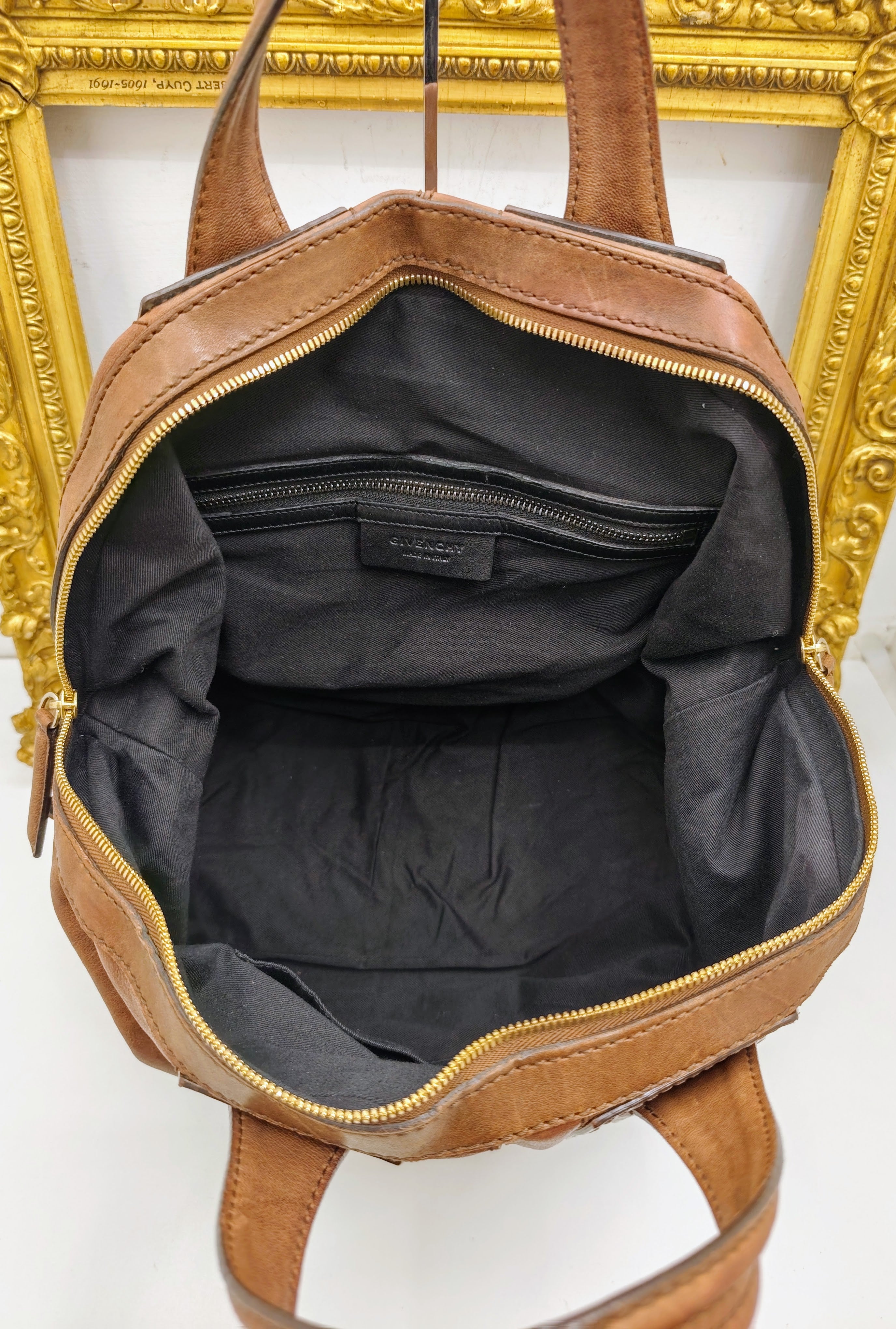 Givenchy – Borsa Shopper “Nightingale” in Pelle Nocciola
