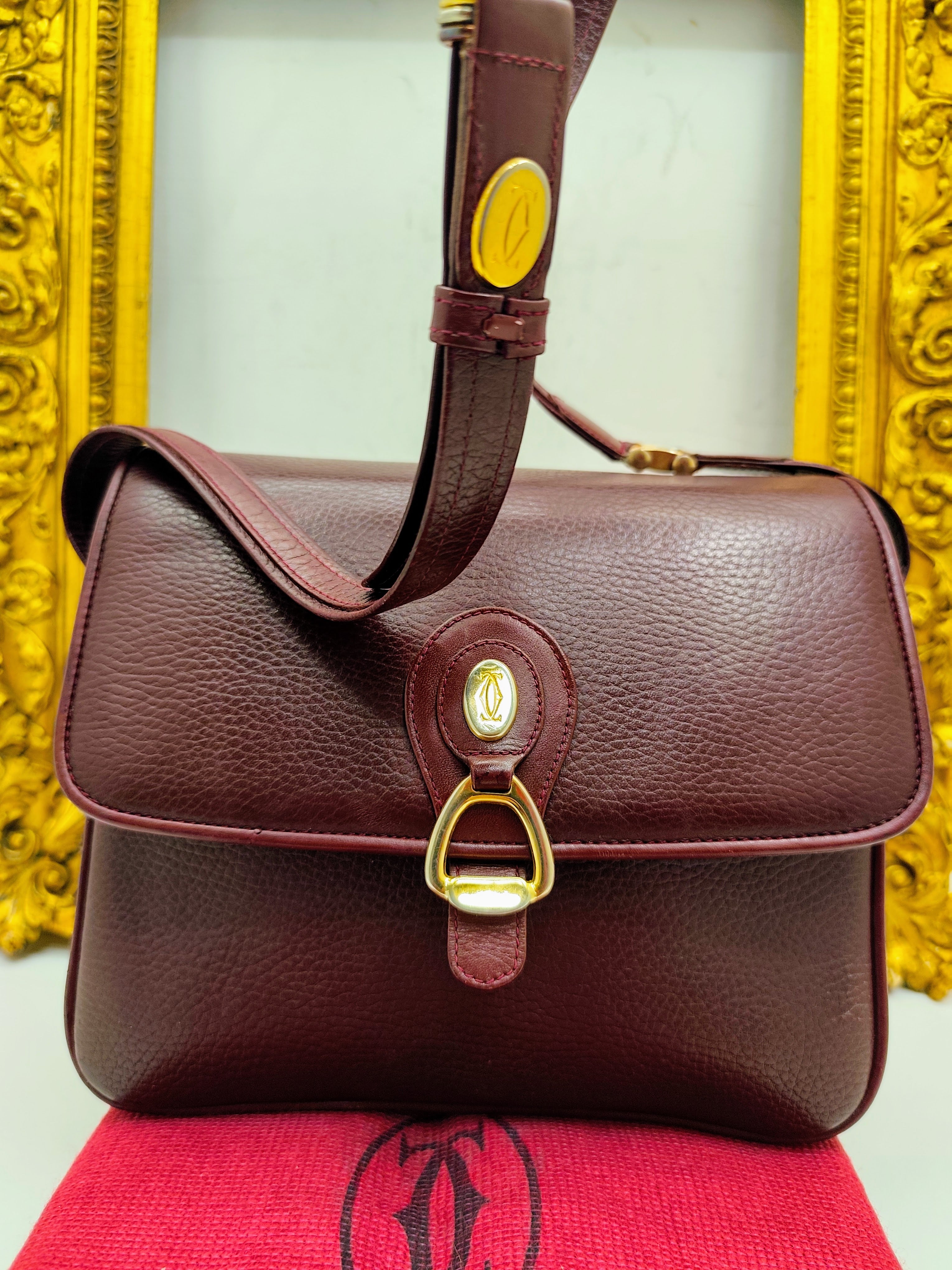 Cartier - Camera Bag a Tracolla con Charm in Pelle Vintage