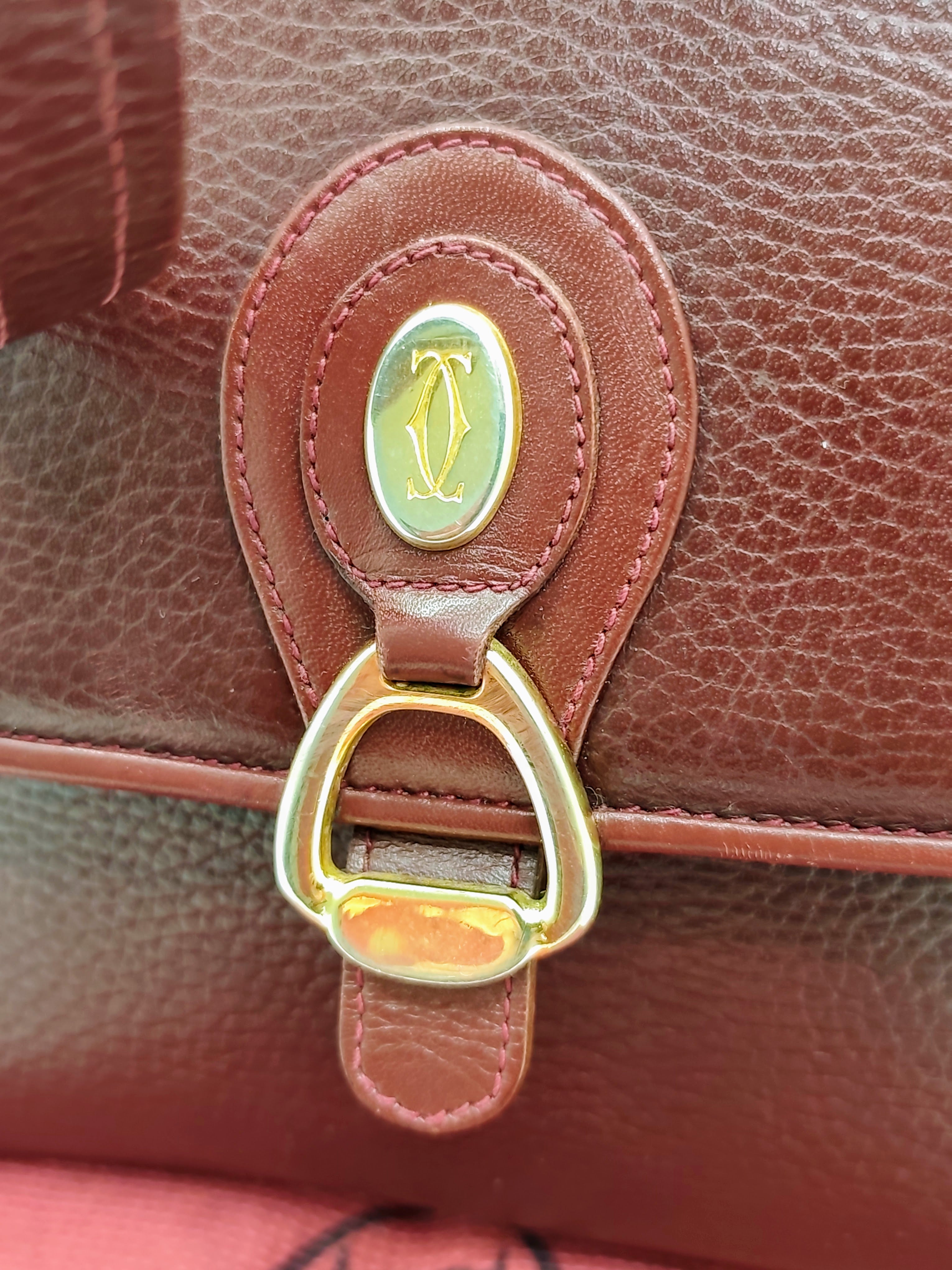 Cartier - Camera Bag a Tracolla con Charm in Pelle Vintage