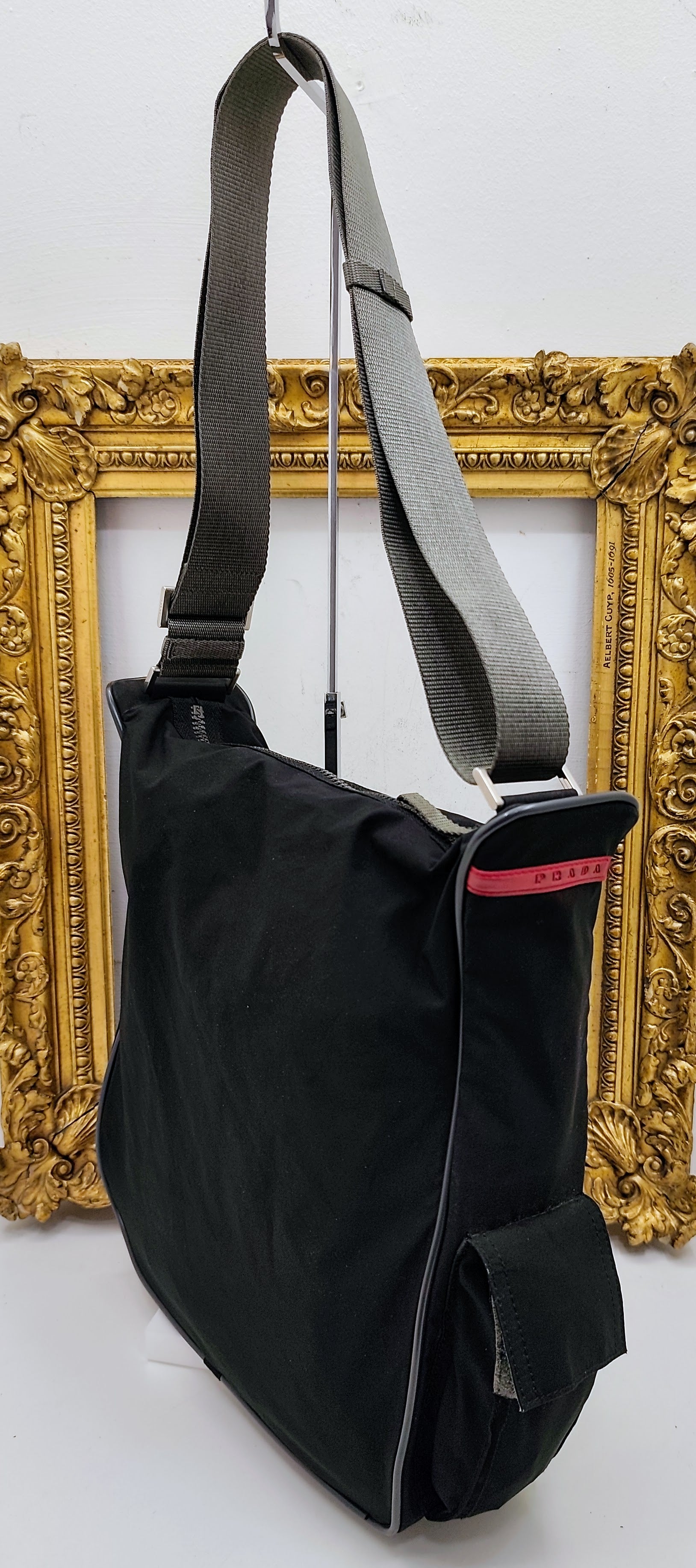 Prada – Borsello da Viaggio Unisex Linea Sport “Luna Rossa” in Nylon Nero