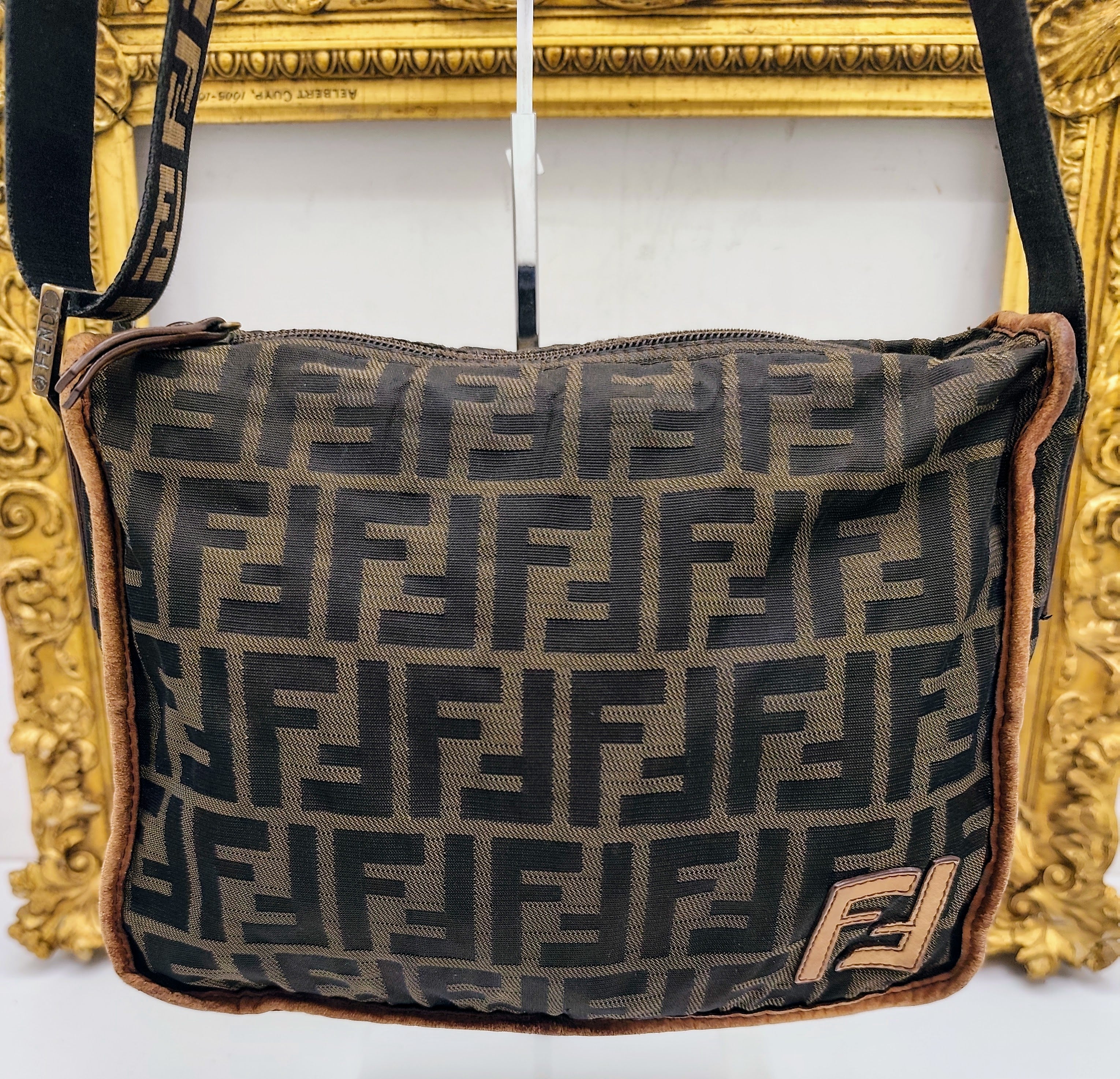 Fendi – Camera Bag Postina in Tessuto Zucca Marrone Vintage