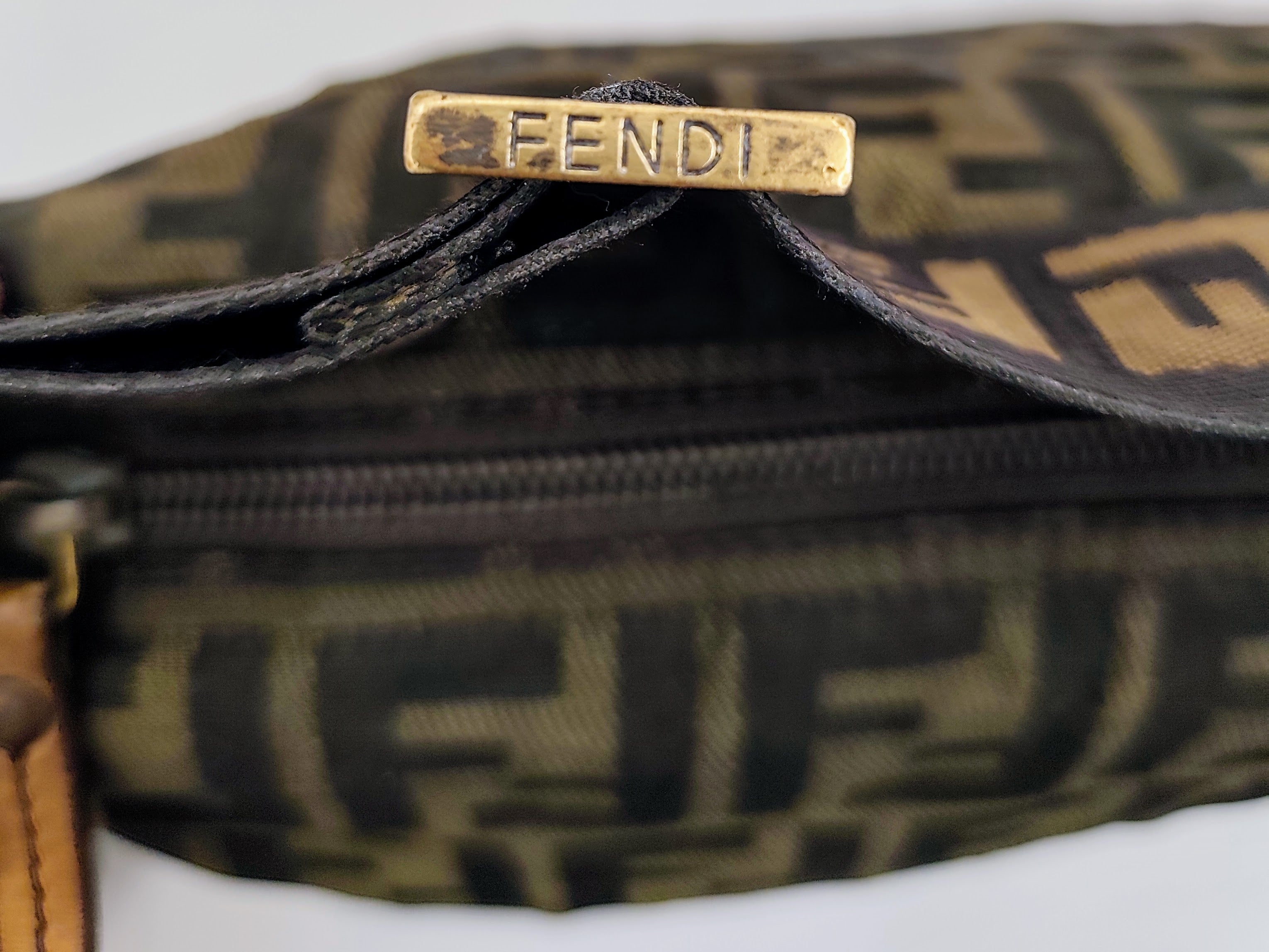 Fendi – Camera Bag Postina in Tessuto Zucca Marrone Vintage