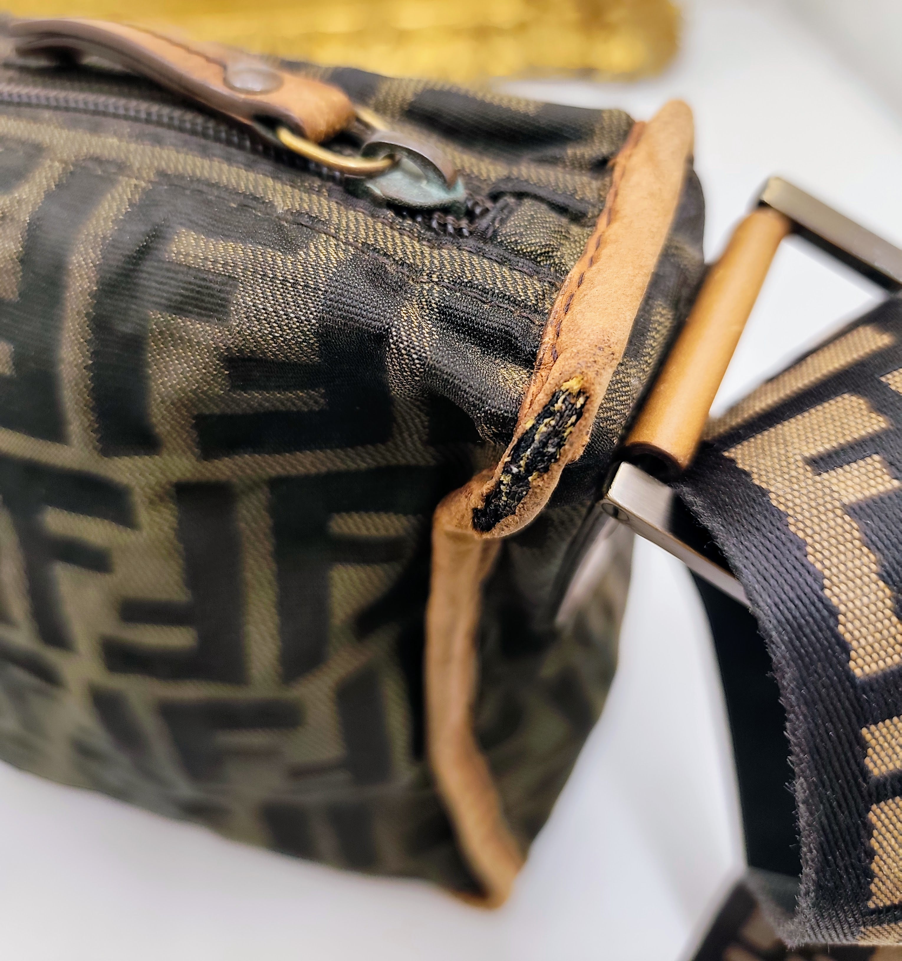 Fendi – Camera Bag Postina in Tessuto Zucca Marrone Vintage