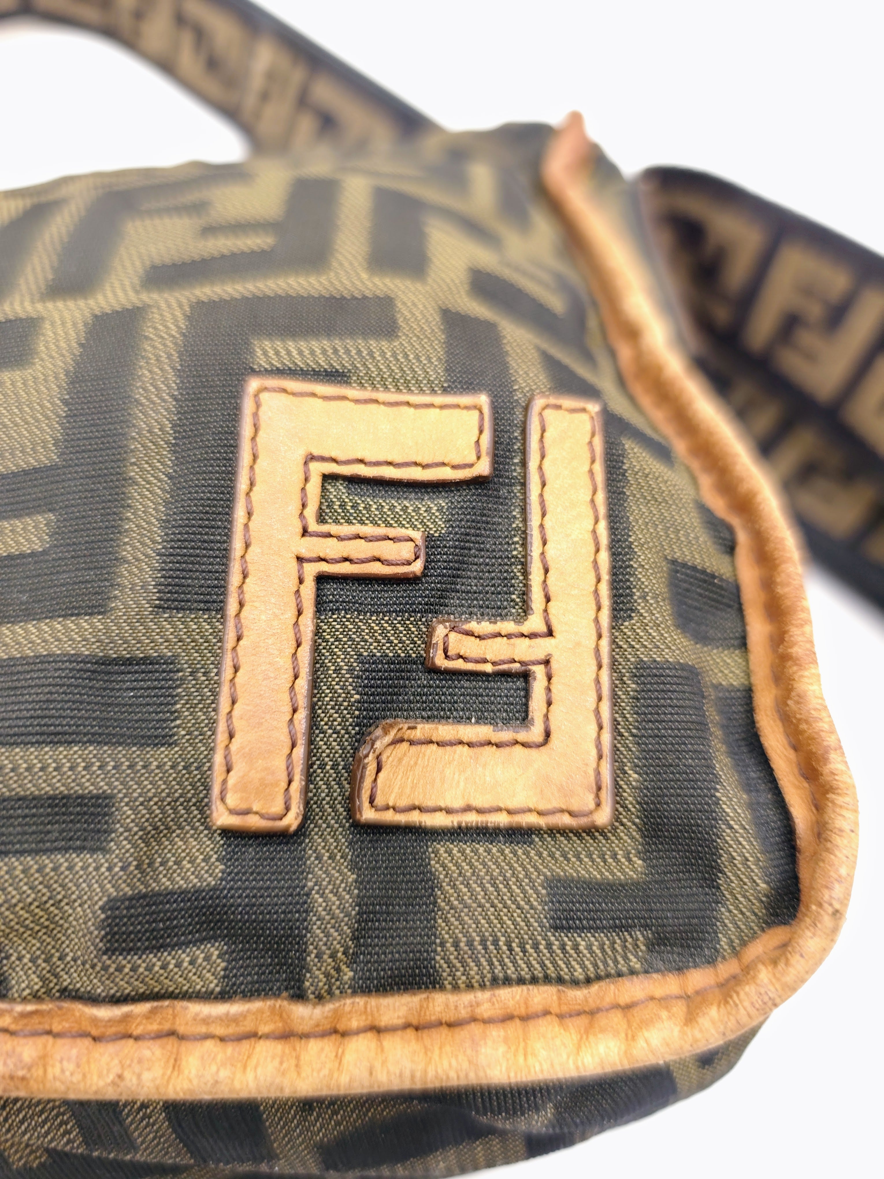Fendi – Camera Bag Postina in Tessuto Zucca Marrone Vintage