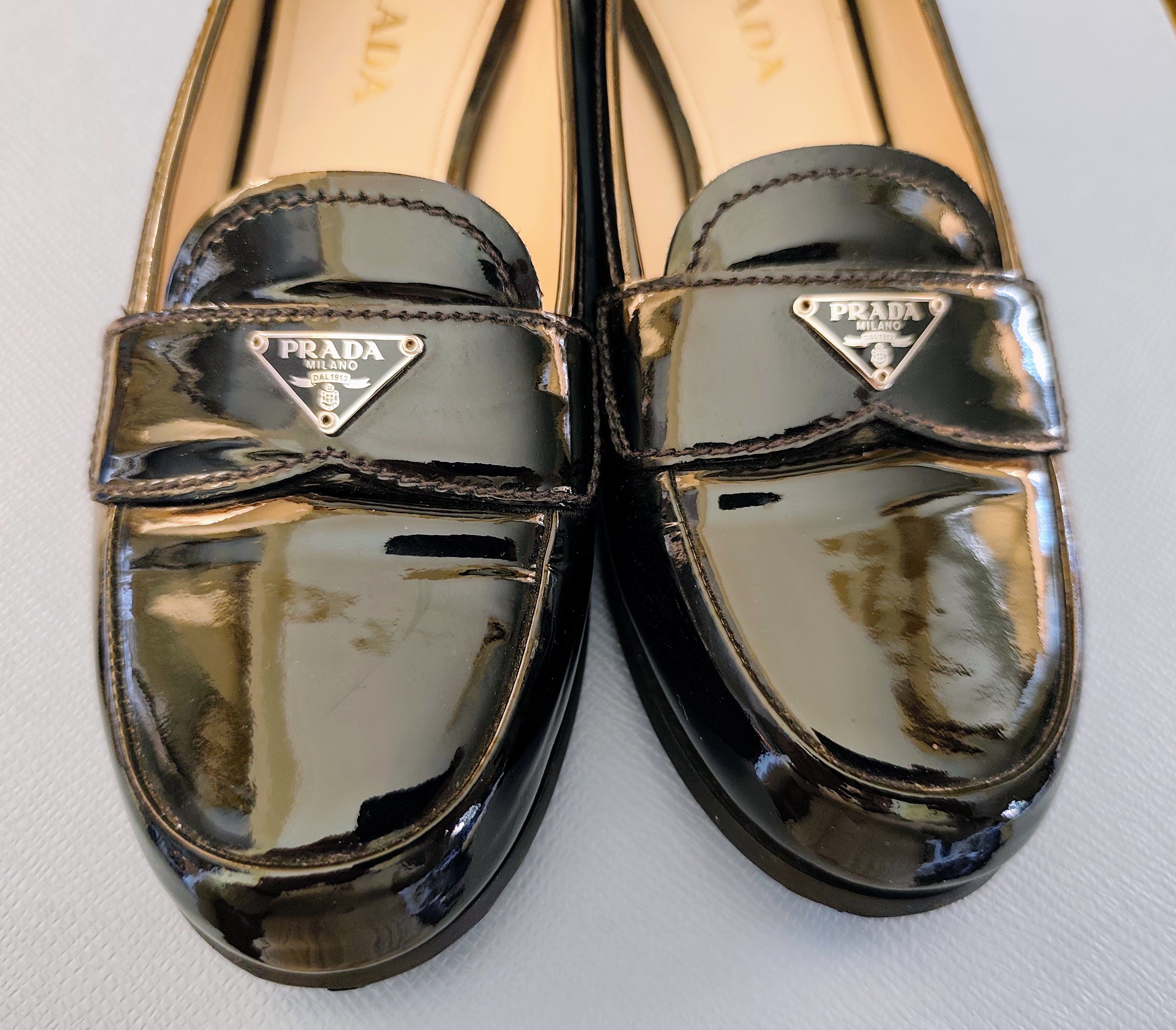 Prada - Mocassini Loafer in Vernice Nera Full Set