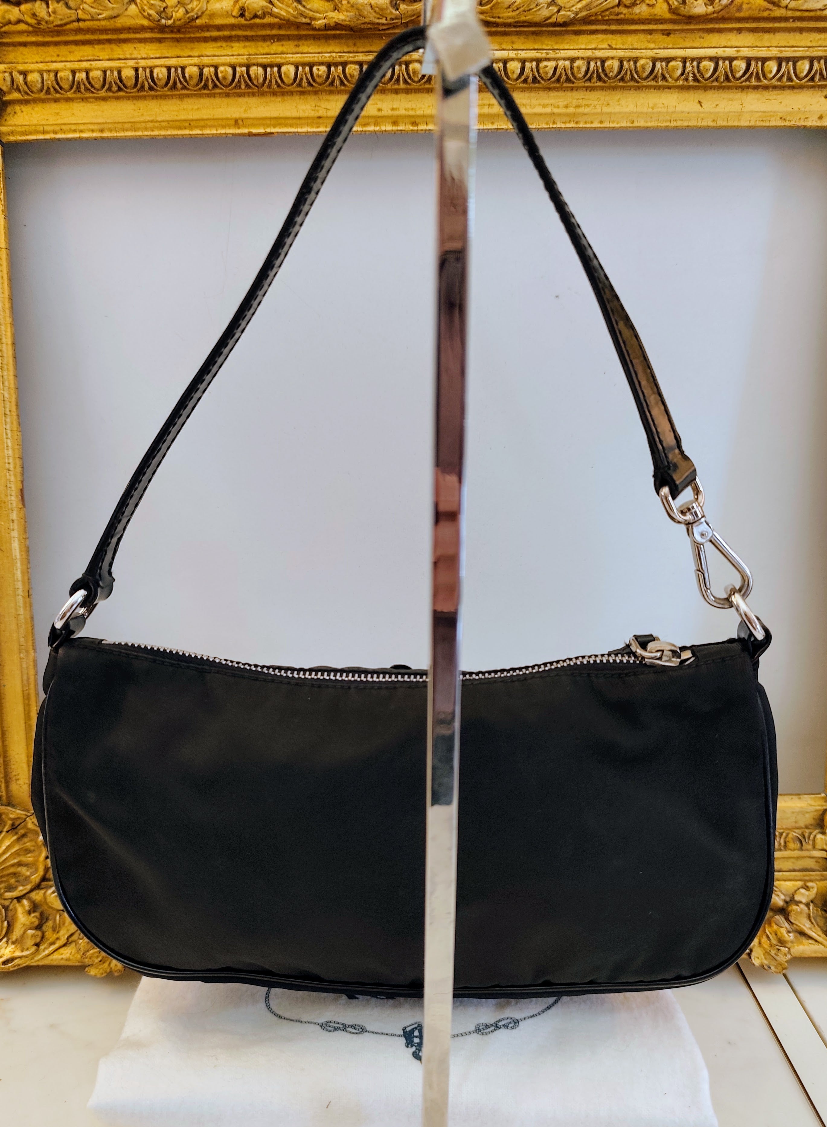 Prada – Mini Borsa a Spalla in Re-Nylon Nero Logo Jacquard