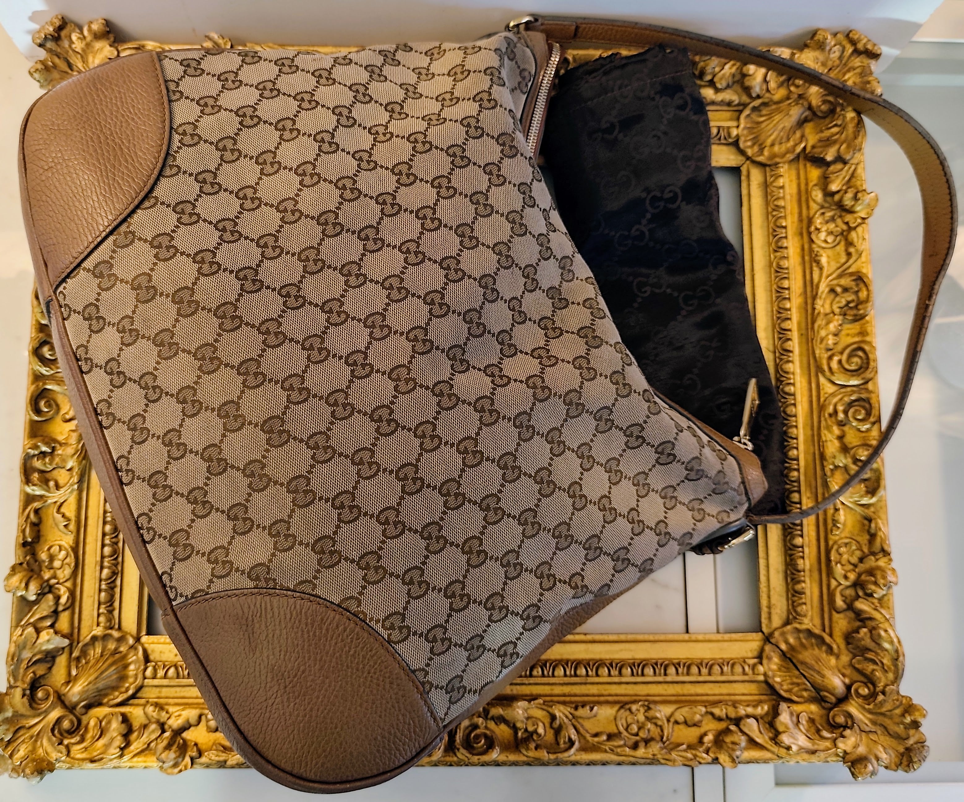 Gucci – Bree Shopper Hobo Tessuto “GG” Beige e Pelle cammello