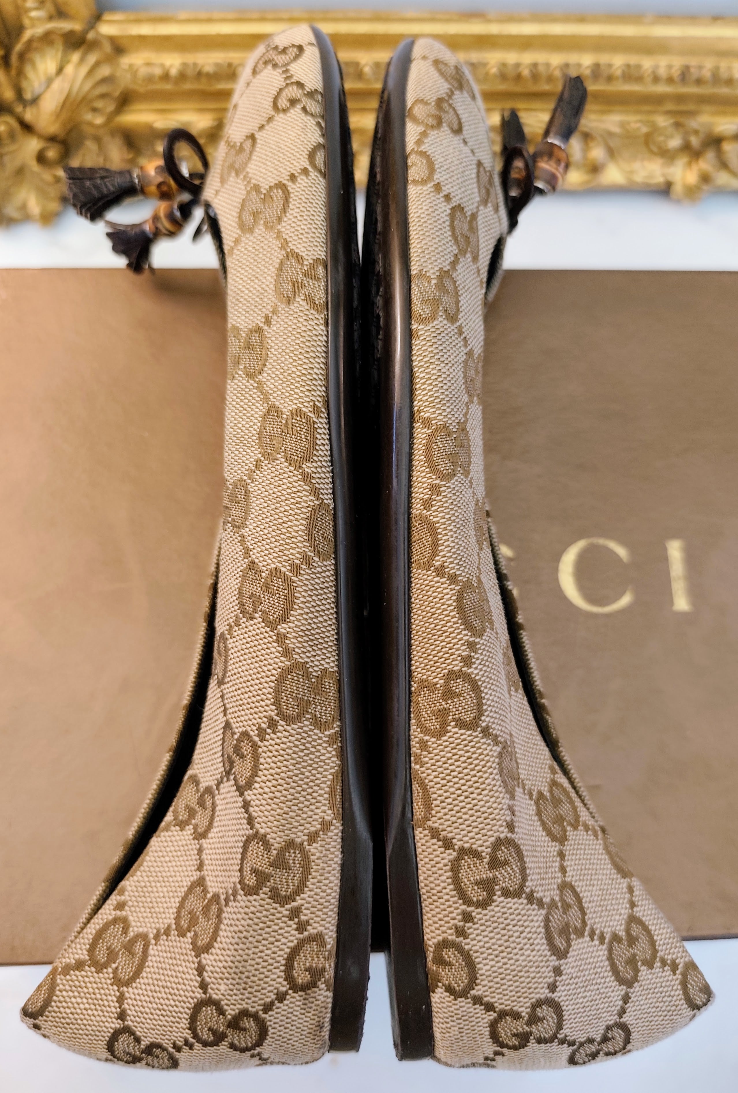 Gucci – Ballerine Tessuto “GG” Beige Fiocchi e Charm Bamboo