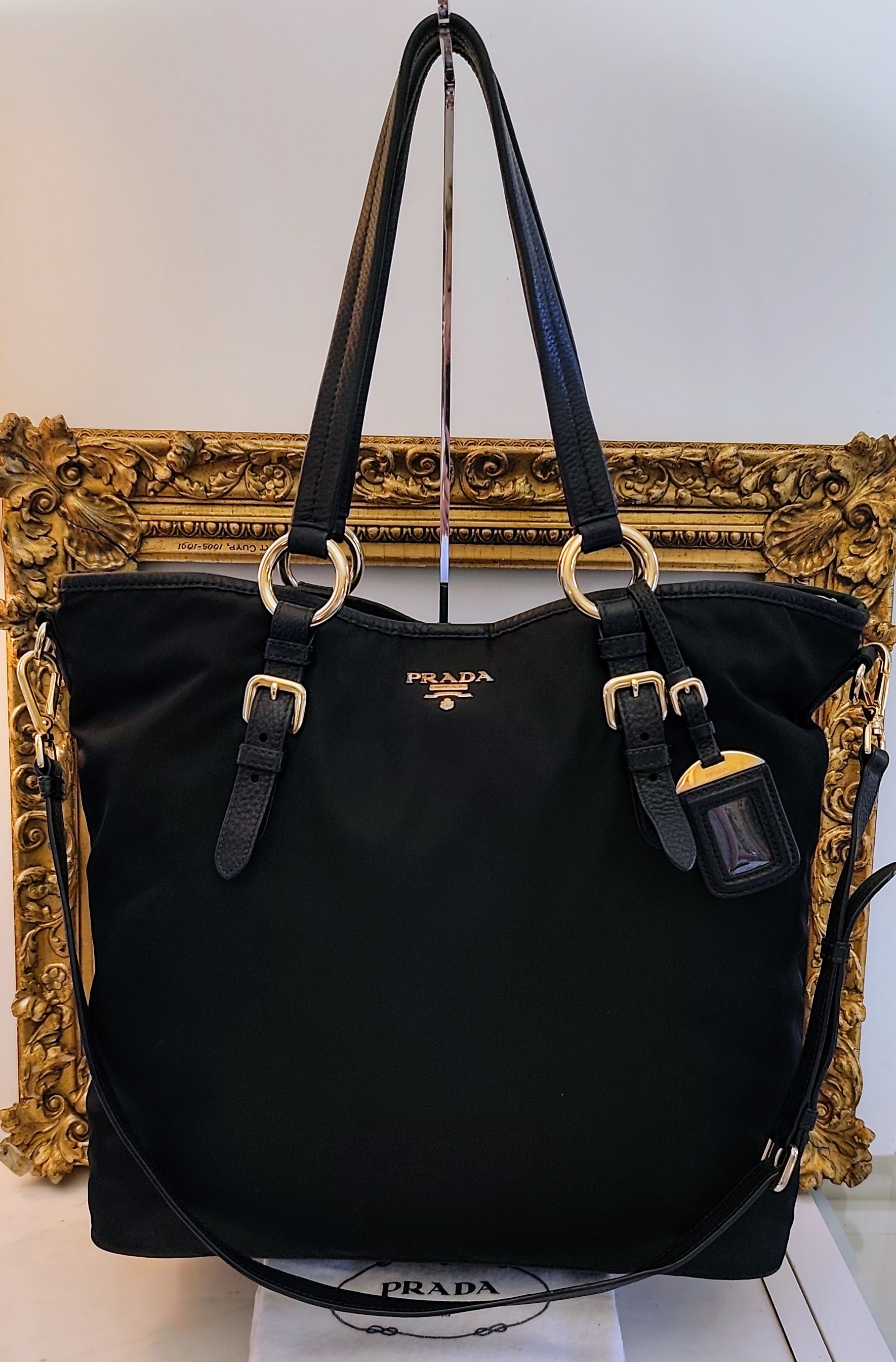 Prada - Shopper Tote Bag in Nylon e Pelle Nera con Tracolla