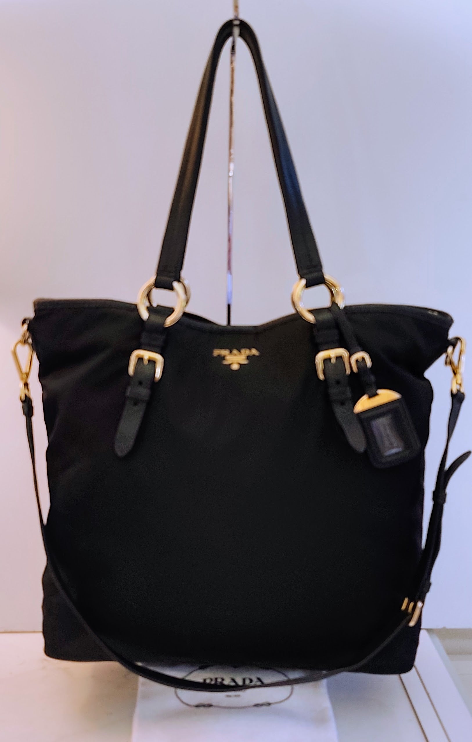 Prada - Shopper Tote Bag in Nylon e Pelle Nera con Tracolla